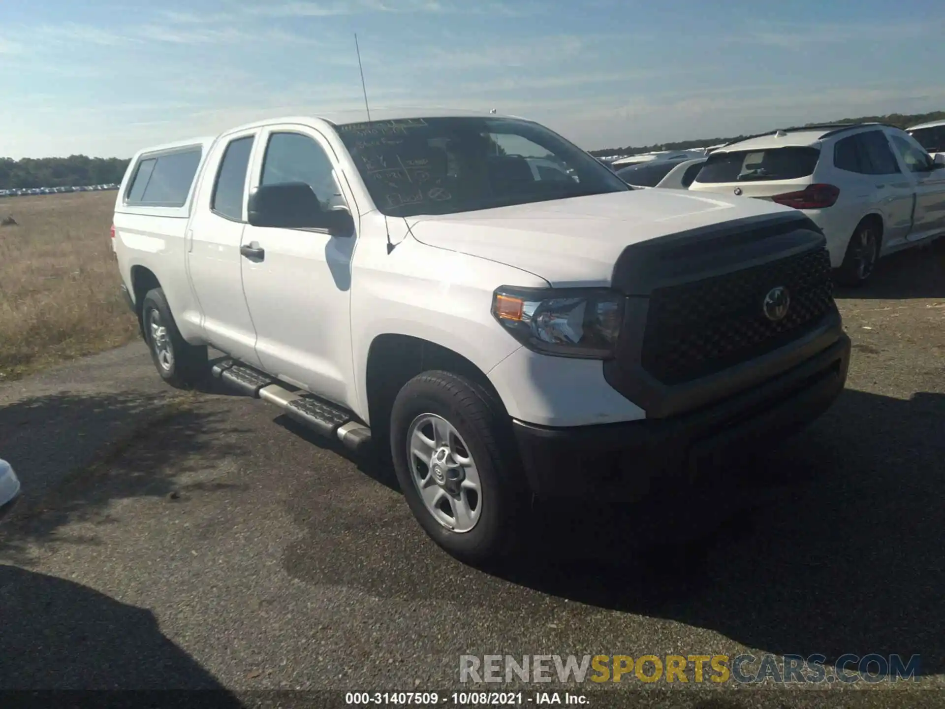 1 Photograph of a damaged car 5TFUM5F13KX079984 TOYOTA TUNDRA 4WD 2019