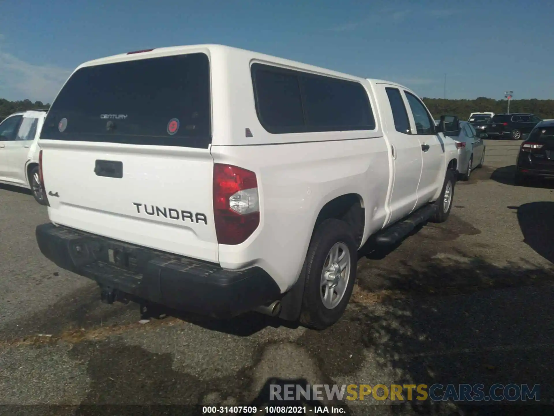 4 Photograph of a damaged car 5TFUM5F13KX079984 TOYOTA TUNDRA 4WD 2019