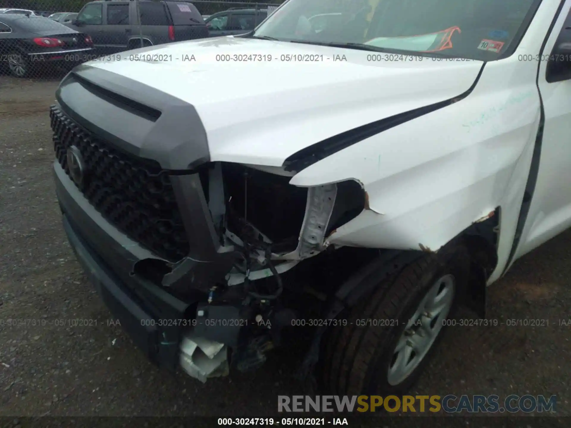 6 Photograph of a damaged car 5TFUM5F16KX080501 TOYOTA TUNDRA 4WD 2019