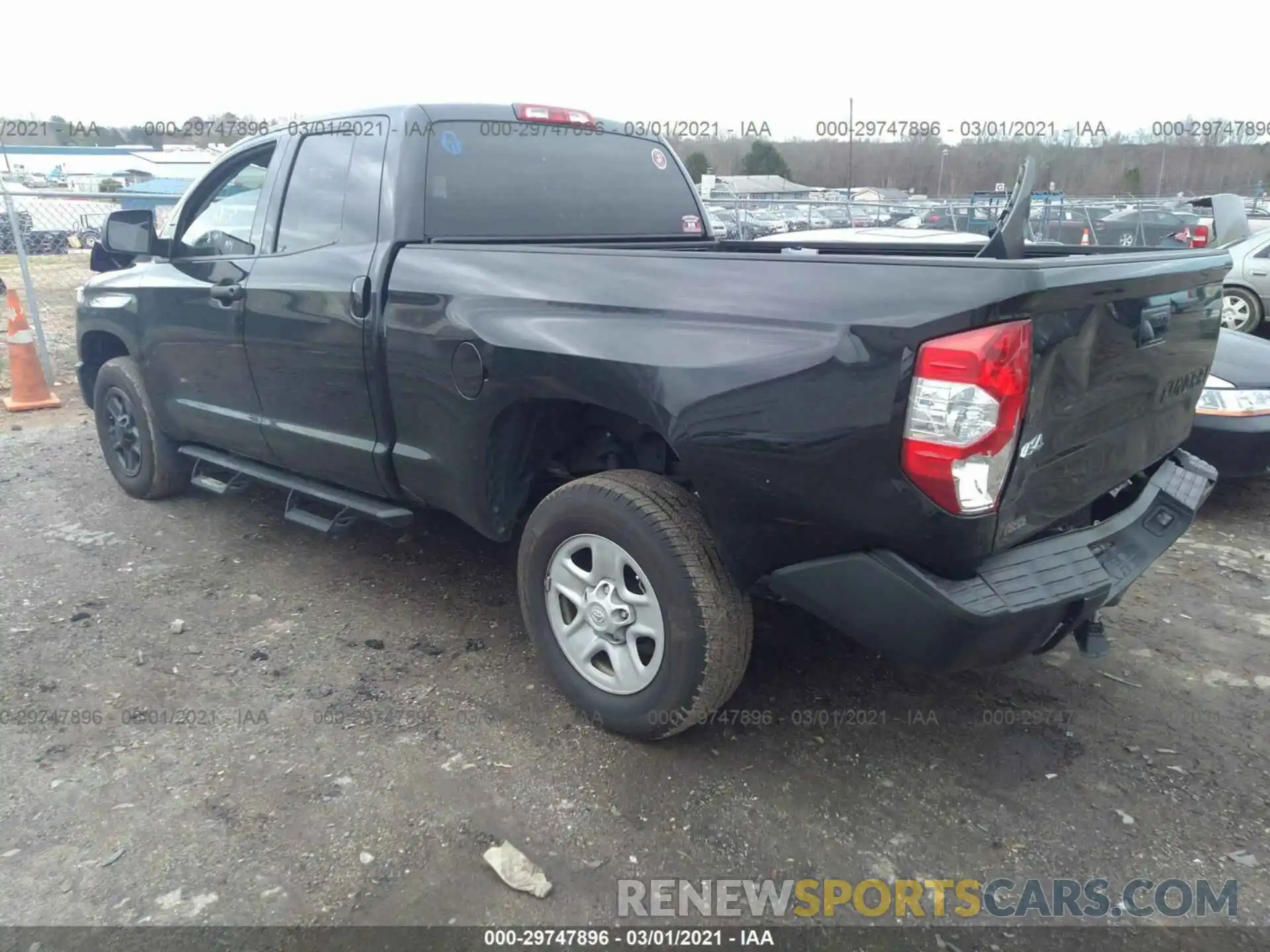 3 Photograph of a damaged car 5TFUM5F16KX083687 TOYOTA TUNDRA 4WD 2019