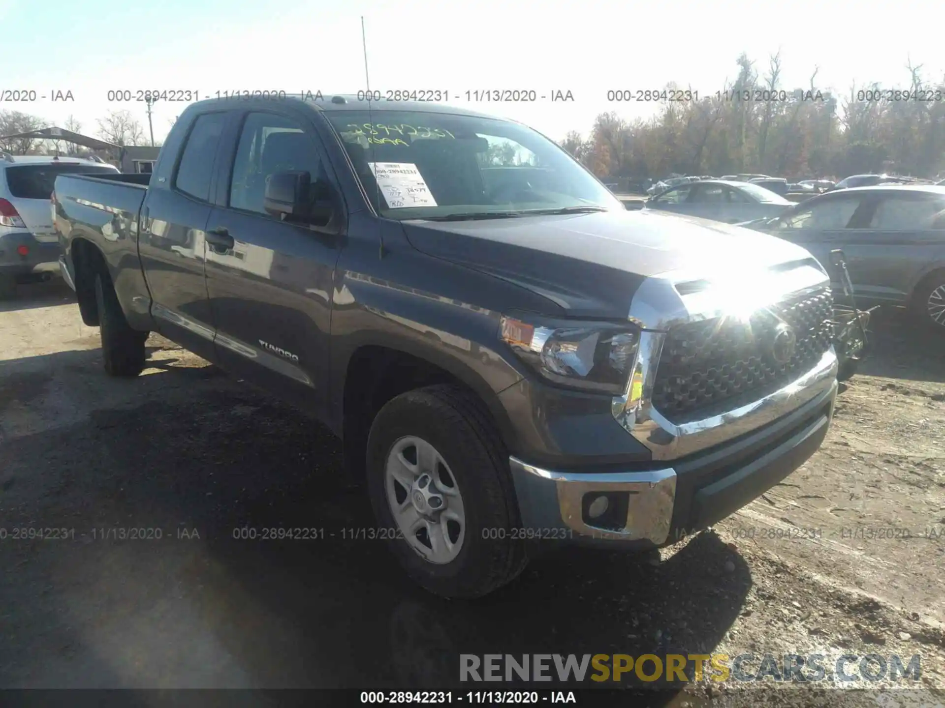 1 Photograph of a damaged car 5TFUM5F18KX083240 TOYOTA TUNDRA 4WD 2019