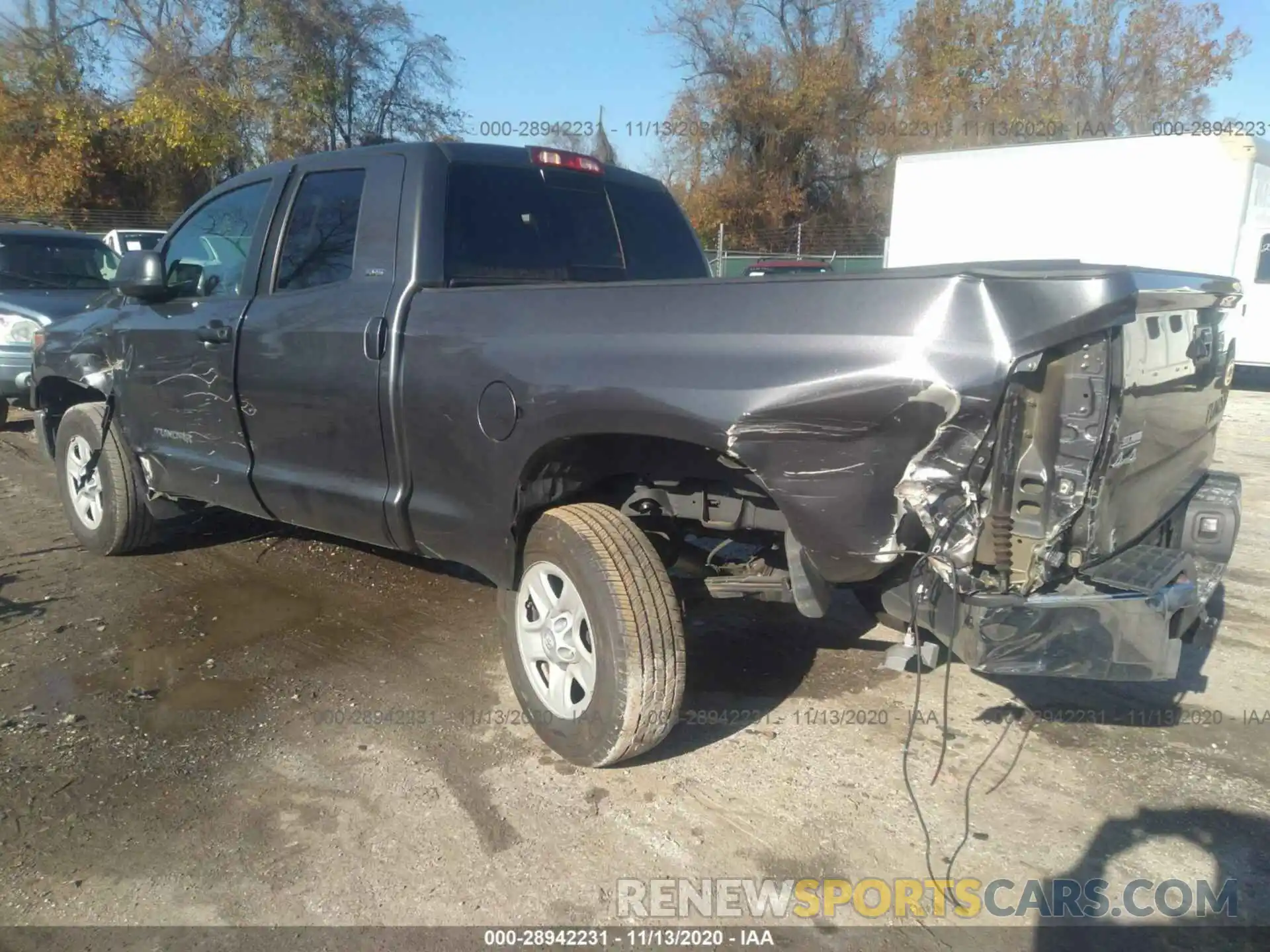 6 Photograph of a damaged car 5TFUM5F18KX083240 TOYOTA TUNDRA 4WD 2019