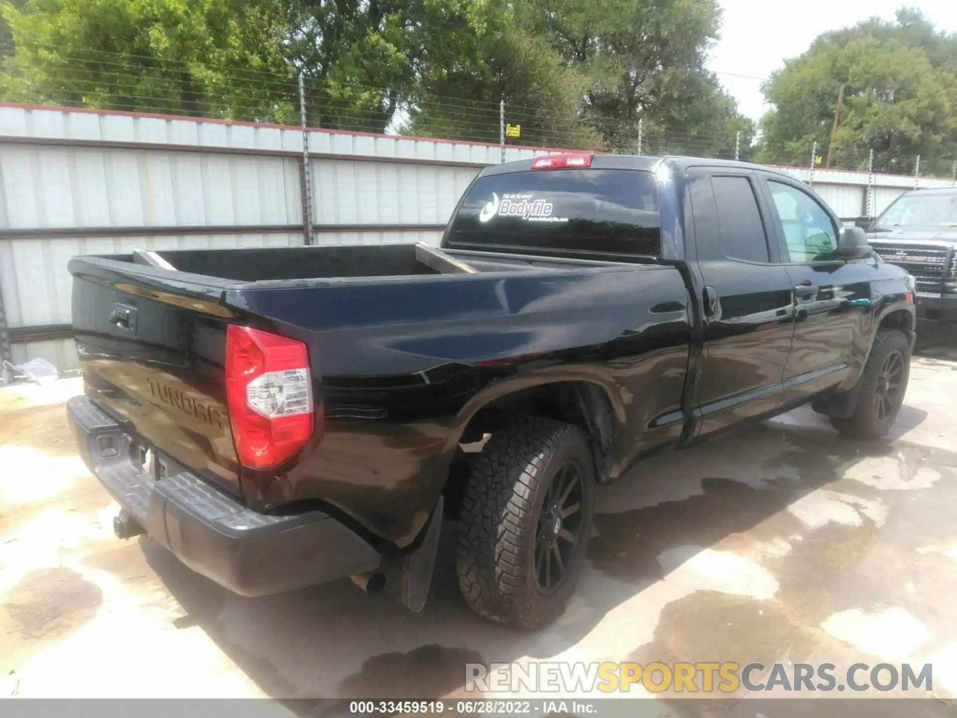 4 Photograph of a damaged car 5TFUM5F1XKX083286 TOYOTA TUNDRA 4WD 2019