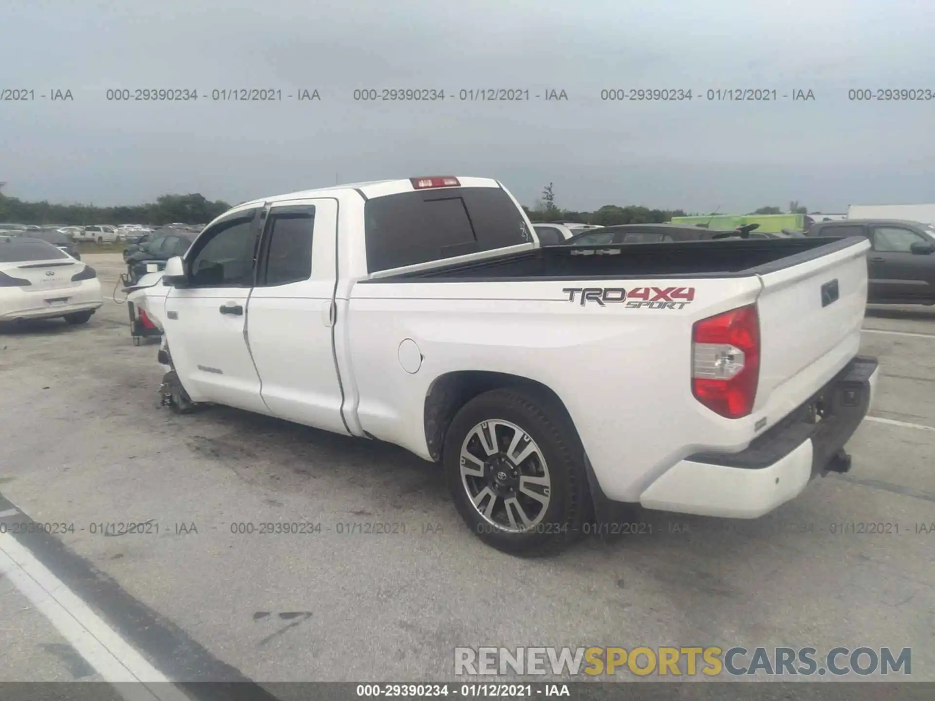 3 Photograph of a damaged car 5TFUW5F12KX835055 TOYOTA TUNDRA 4WD 2019