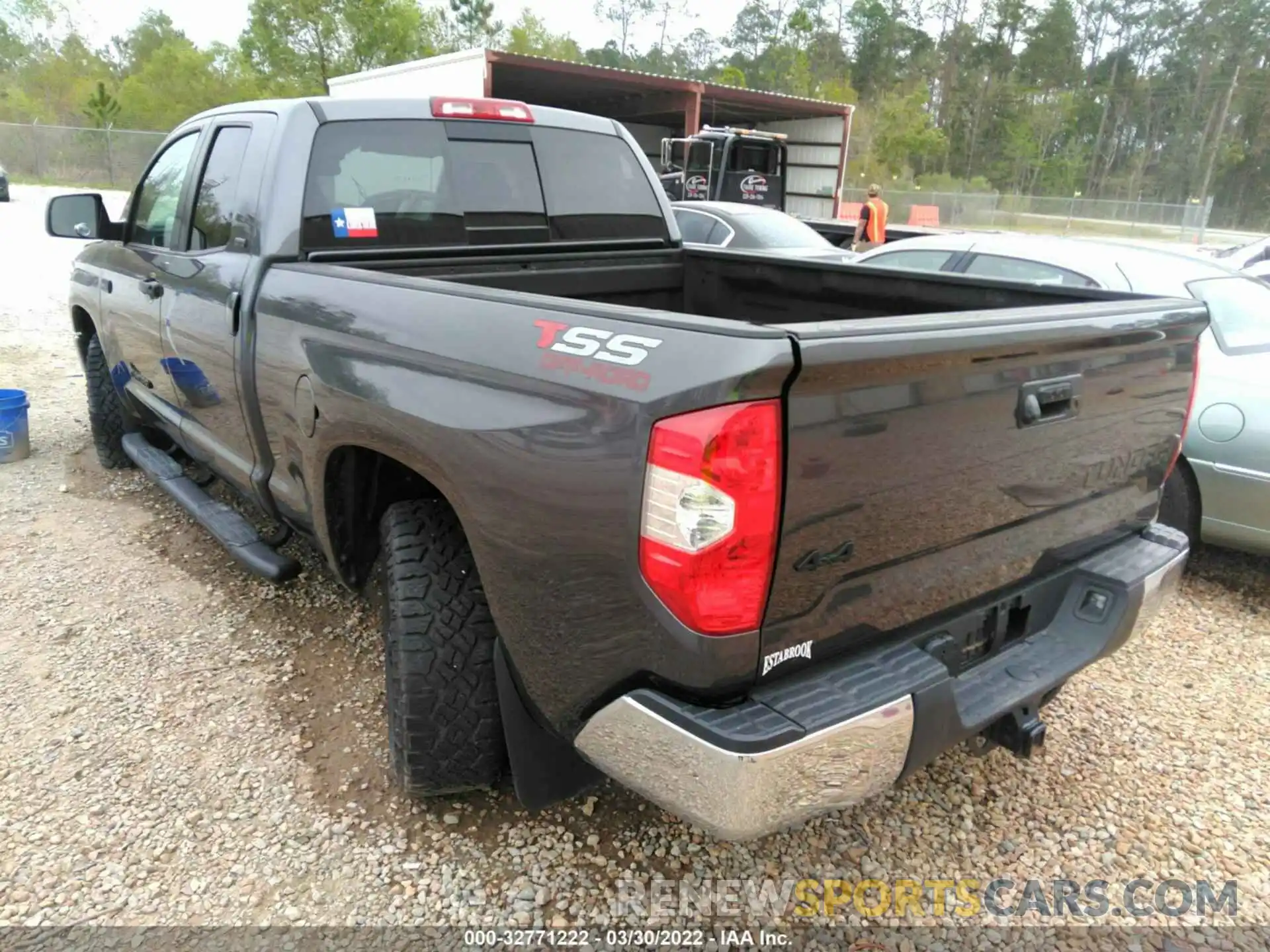 3 Photograph of a damaged car 5TFUW5F13KX861227 TOYOTA TUNDRA 4WD 2019