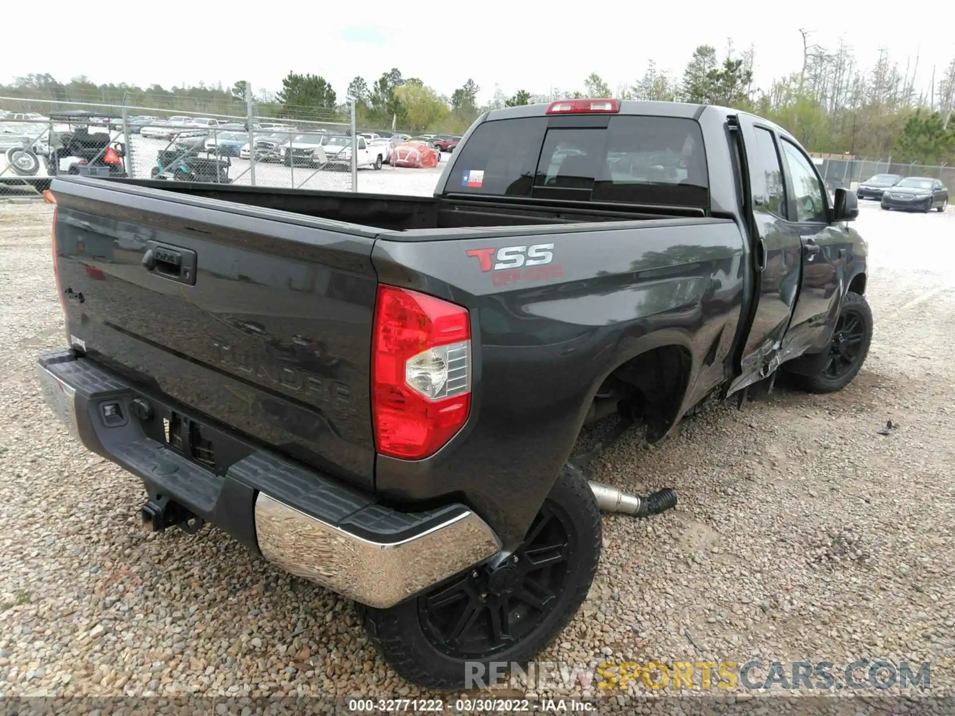 4 Photograph of a damaged car 5TFUW5F13KX861227 TOYOTA TUNDRA 4WD 2019