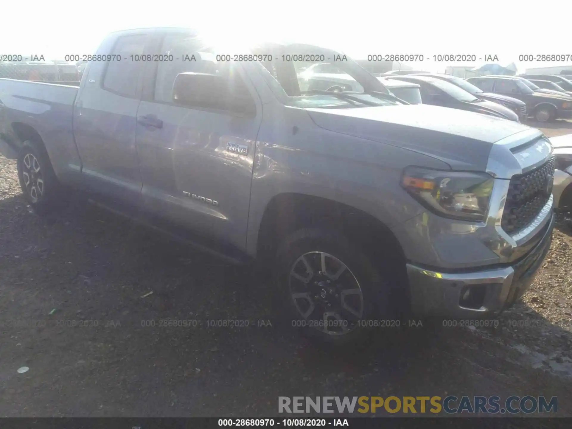 1 Photograph of a damaged car 5TFUW5F15KX810764 TOYOTA TUNDRA 4WD 2019