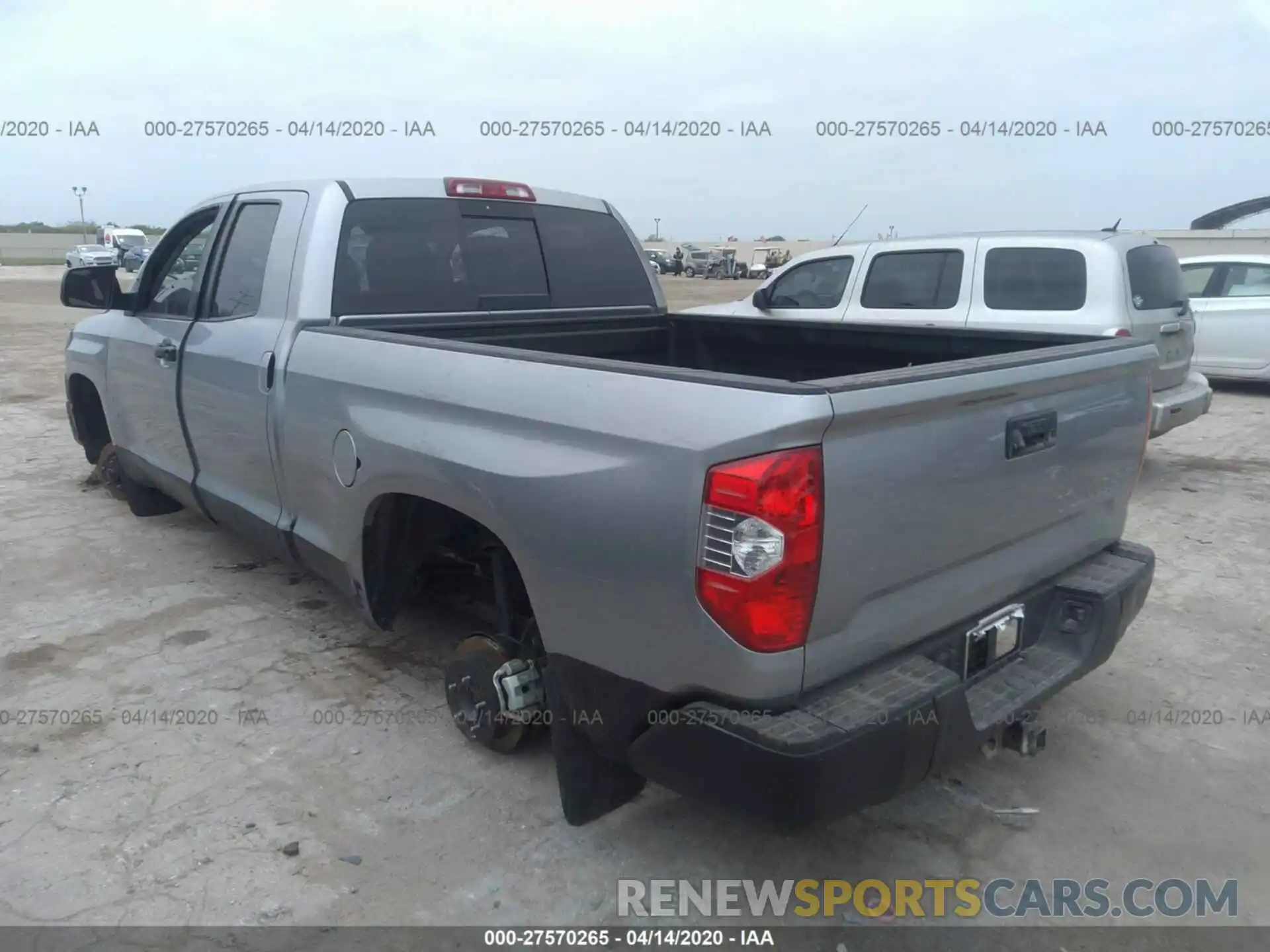 3 Photograph of a damaged car 5TFUW5F15KX849421 TOYOTA TUNDRA 4WD 2019