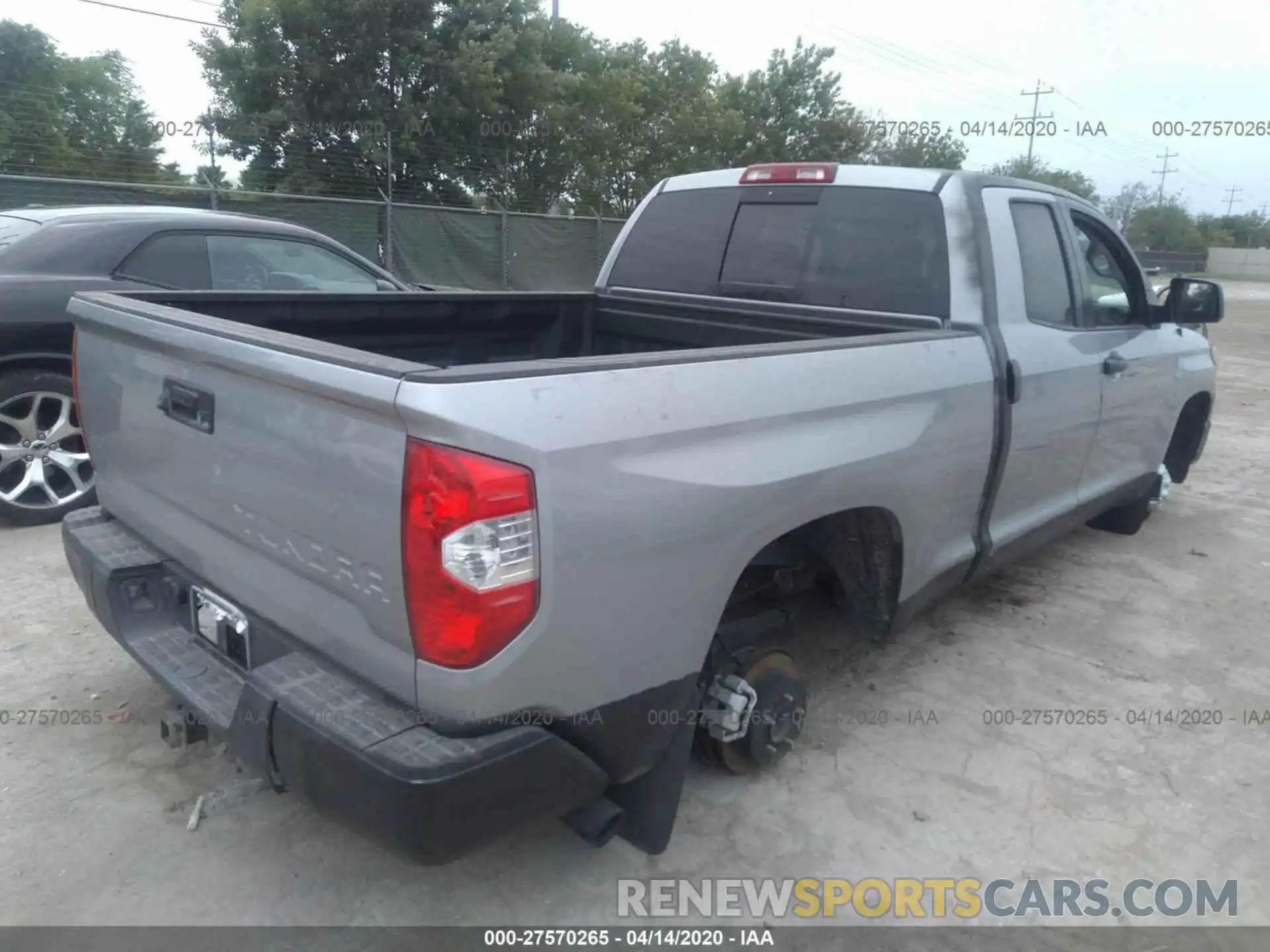 4 Photograph of a damaged car 5TFUW5F15KX849421 TOYOTA TUNDRA 4WD 2019