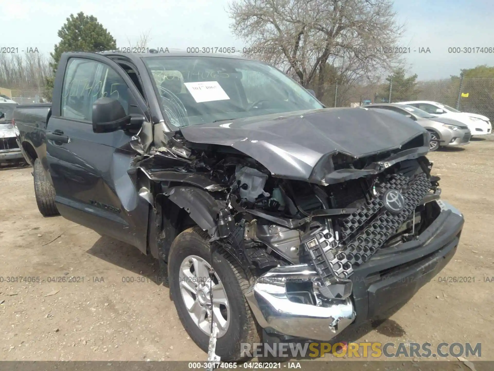 1 Photograph of a damaged car 5TFUW5F15KX863707 TOYOTA TUNDRA 4WD 2019