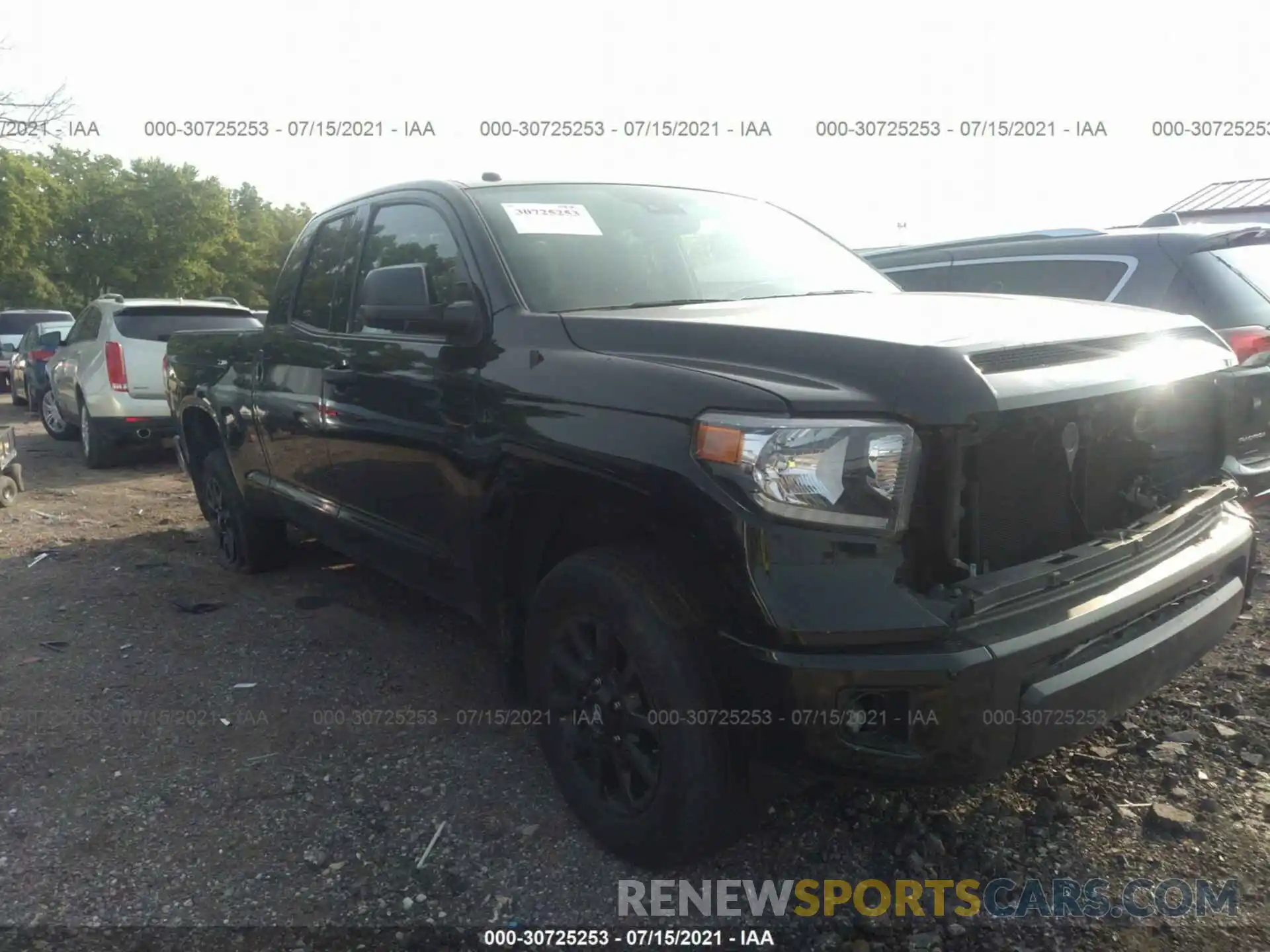 1 Photograph of a damaged car 5TFUW5F18KX807681 TOYOTA TUNDRA 4WD 2019