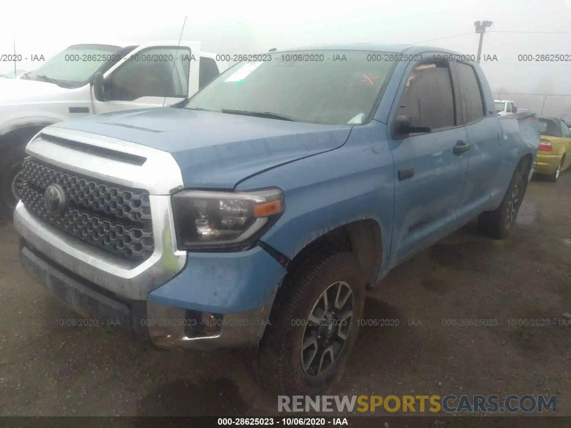 2 Photograph of a damaged car 5TFUY5F10KX782950 TOYOTA TUNDRA 4WD 2019