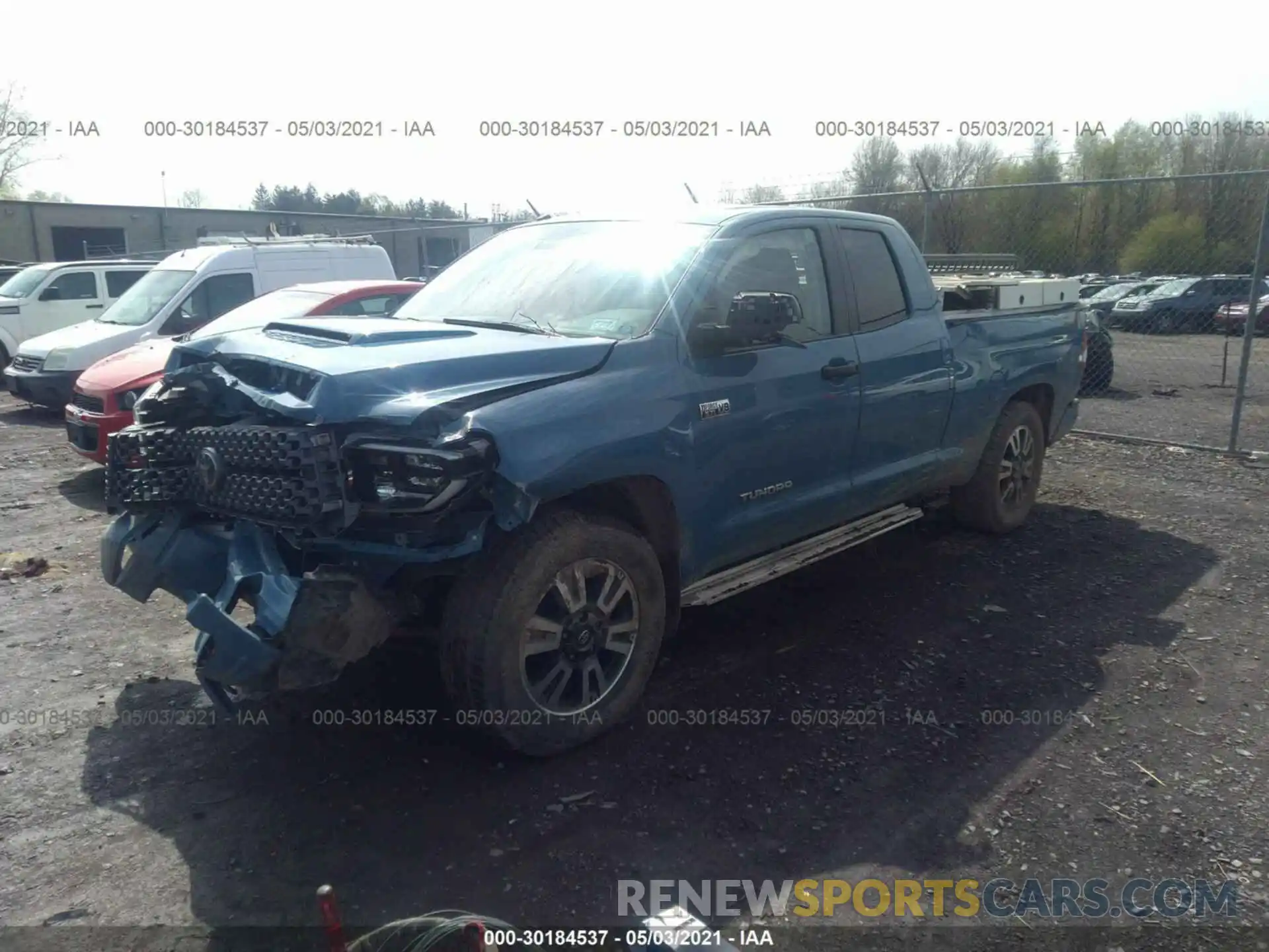 2 Фотография поврежденного автомобиля 5TFUY5F10KX810262 TOYOTA TUNDRA 4WD 2019