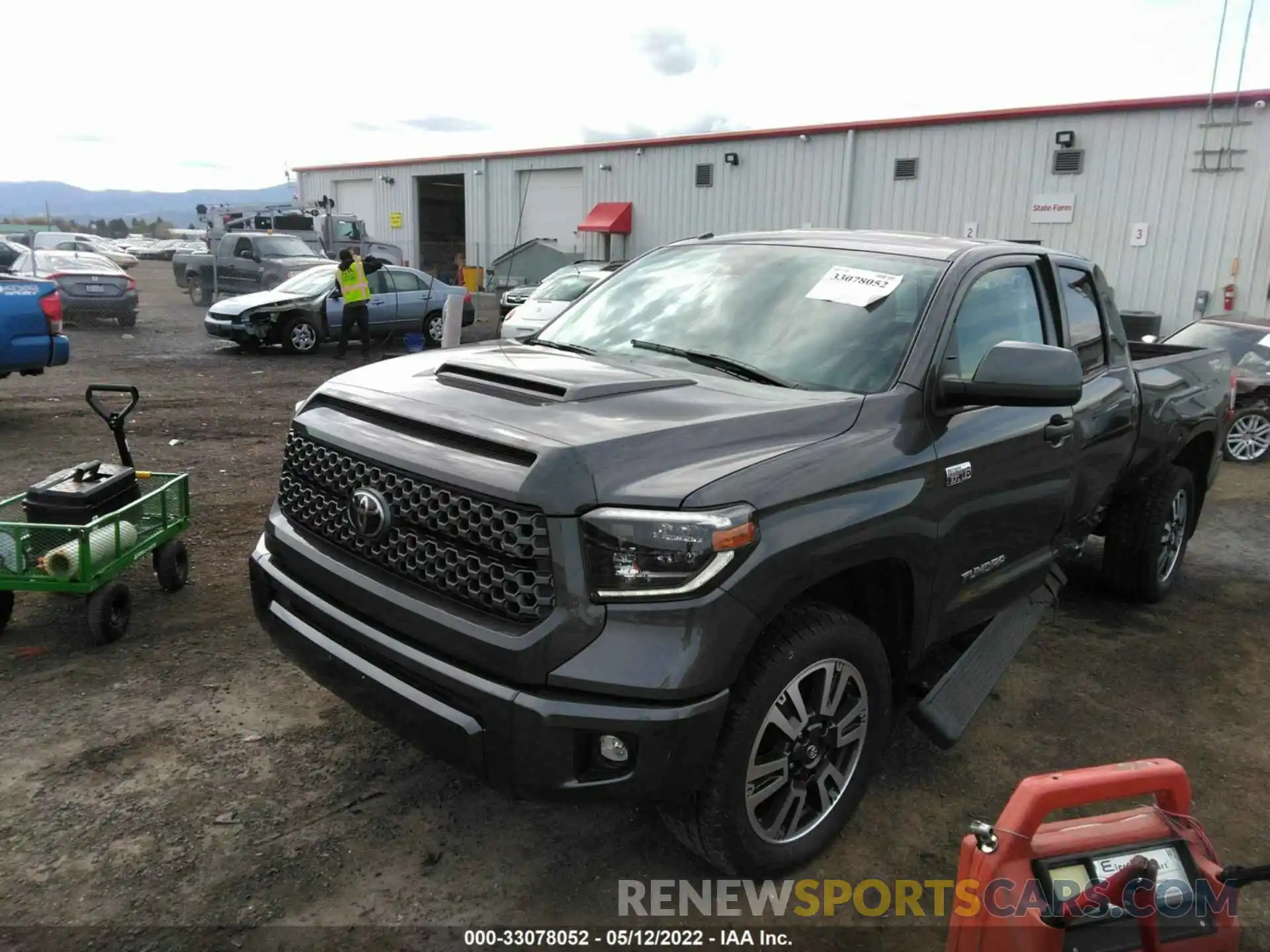 2 Photograph of a damaged car 5TFUY5F10KX832729 TOYOTA TUNDRA 4WD 2019