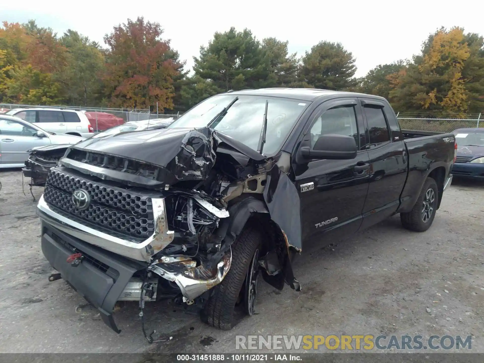 2 Photograph of a damaged car 5TFUY5F11KX869336 TOYOTA TUNDRA 4WD 2019