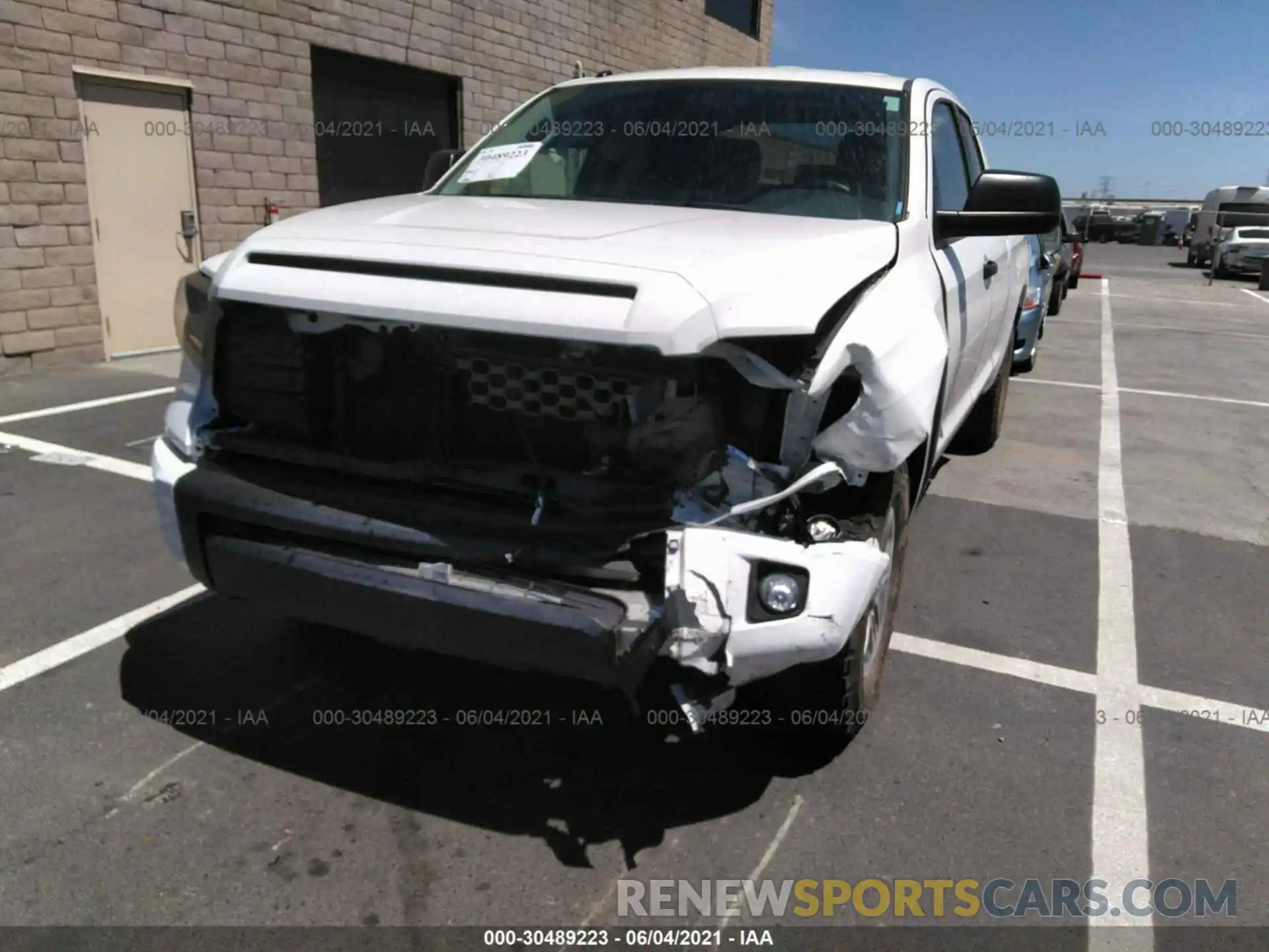 6 Photograph of a damaged car 5TFUY5F12KX790595 TOYOTA TUNDRA 4WD 2019