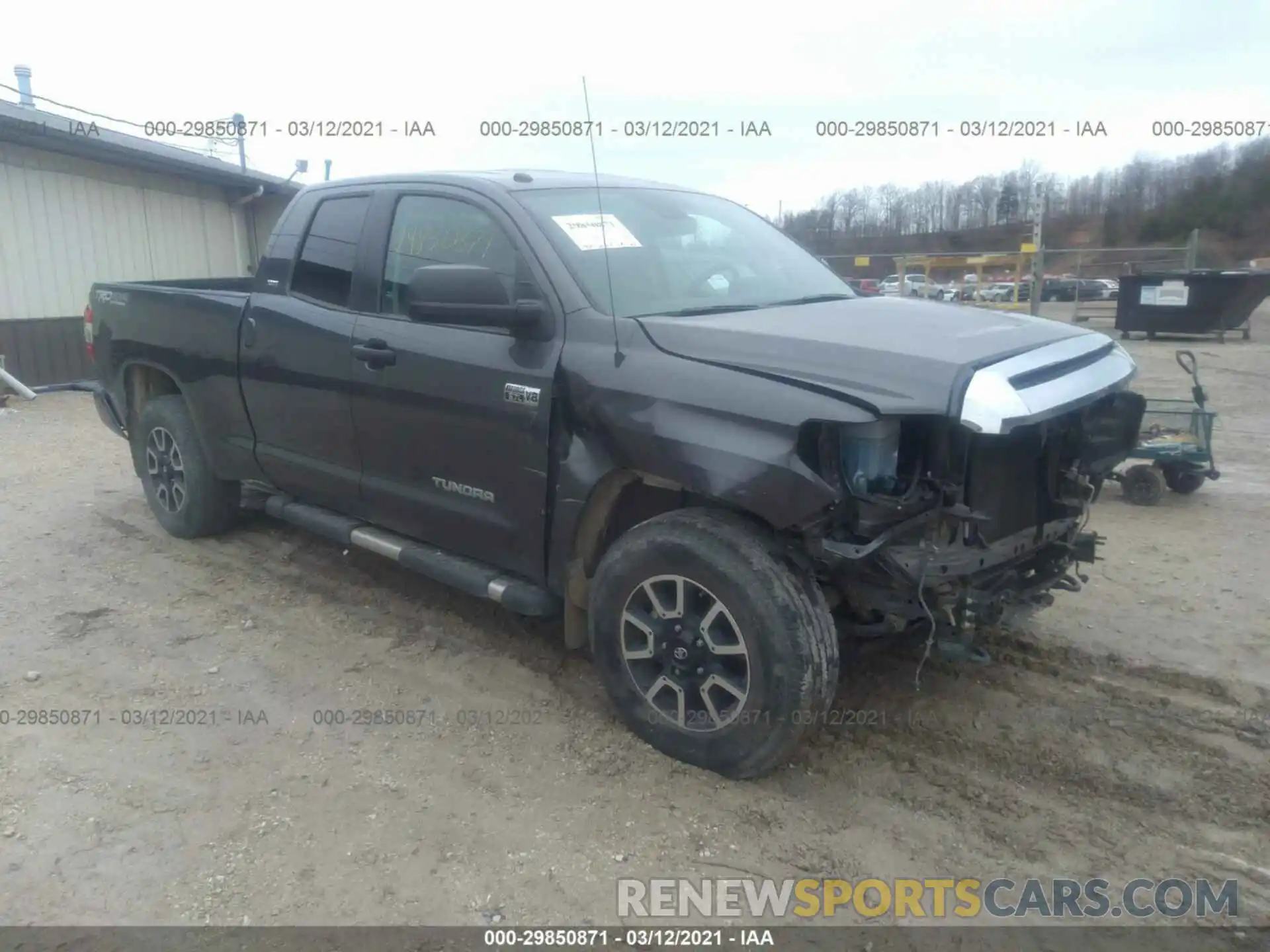 1 Photograph of a damaged car 5TFUY5F13KX778438 TOYOTA TUNDRA 4WD 2019