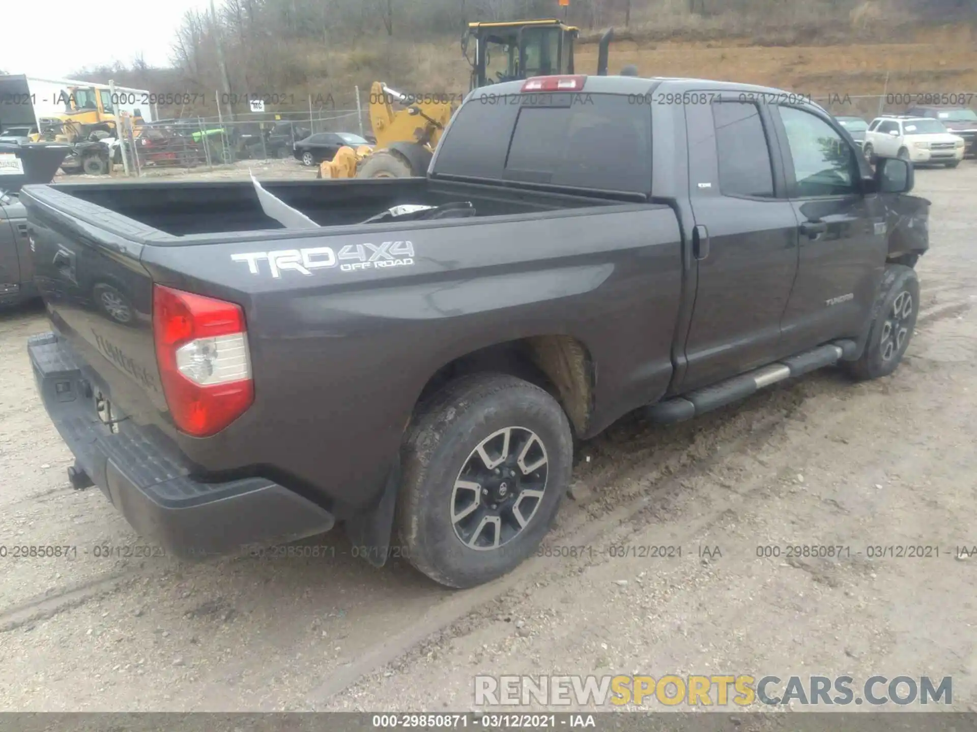 4 Фотография поврежденного автомобиля 5TFUY5F13KX778438 TOYOTA TUNDRA 4WD 2019