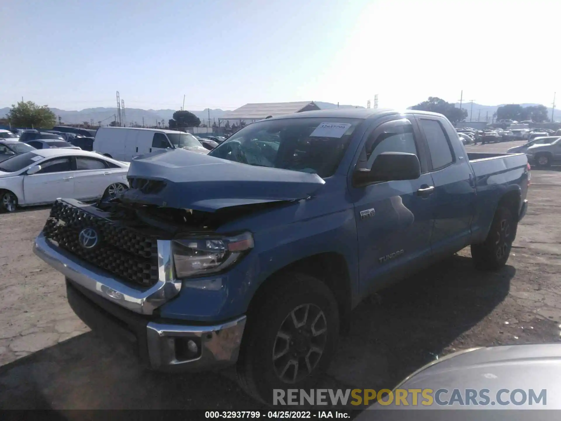 2 Photograph of a damaged car 5TFUY5F13KX780710 TOYOTA TUNDRA 4WD 2019