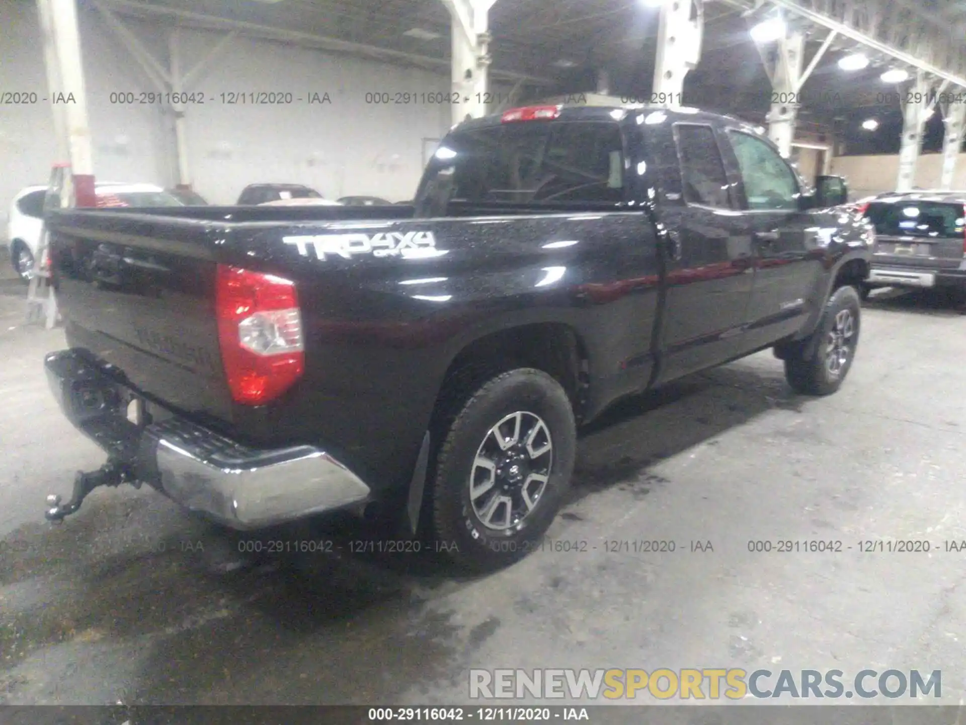 4 Фотография поврежденного автомобиля 5TFUY5F13KX806139 TOYOTA TUNDRA 4WD 2019