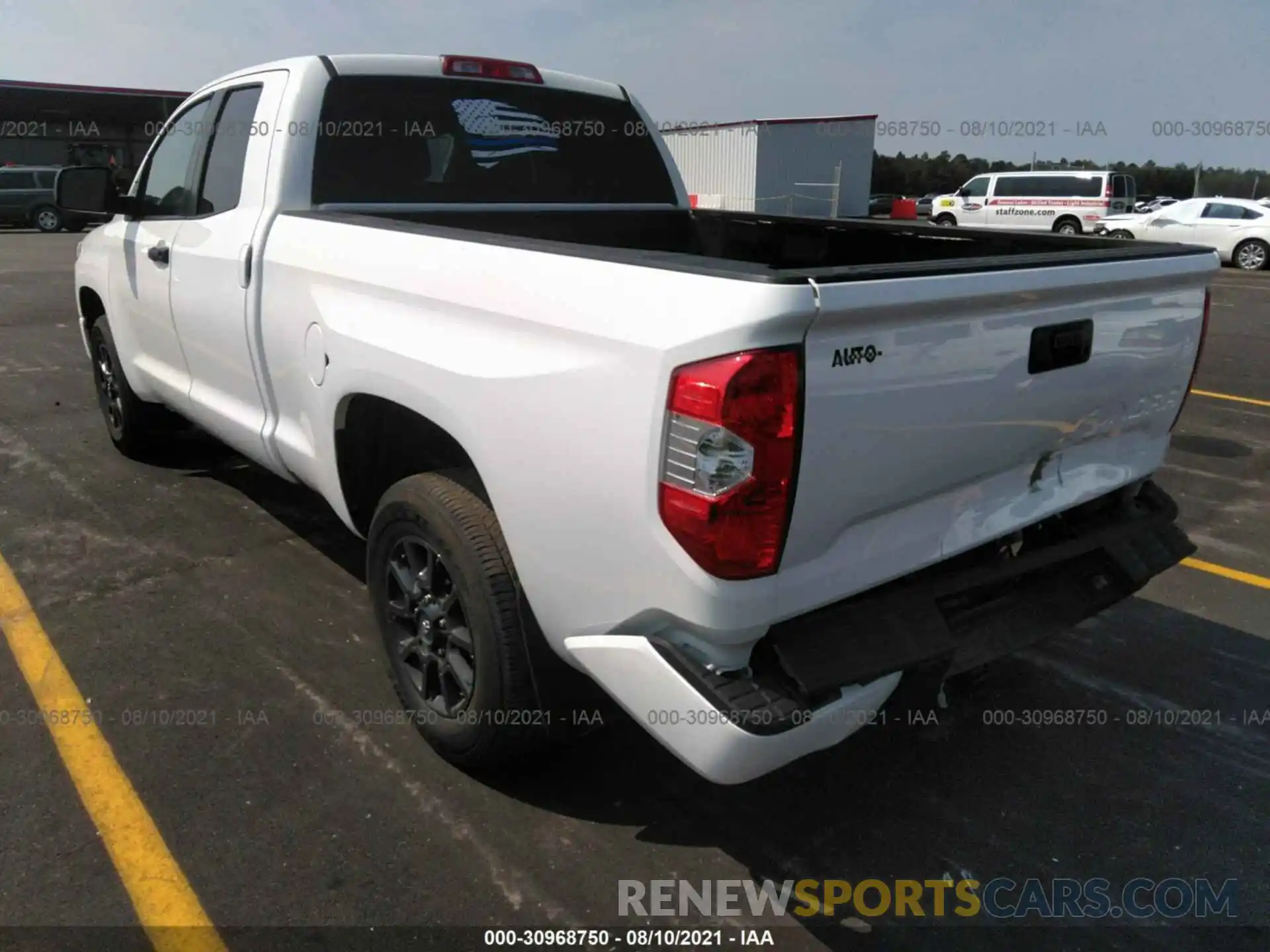 3 Photograph of a damaged car 5TFUY5F13KX819697 TOYOTA TUNDRA 4WD 2019