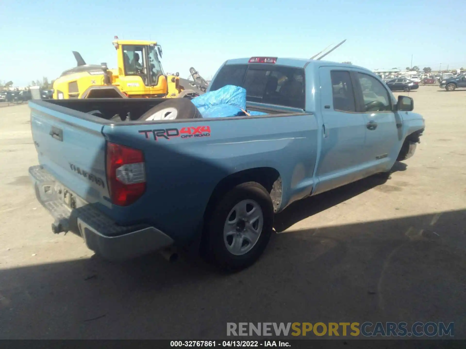 4 Photograph of a damaged car 5TFUY5F15KX784256 TOYOTA TUNDRA 4WD 2019