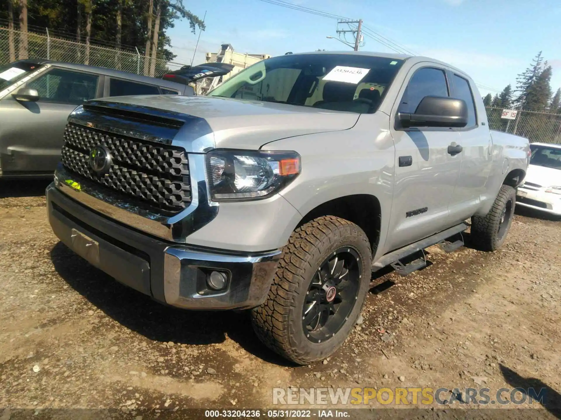 2 Photograph of a damaged car 5TFUY5F15KX825596 TOYOTA TUNDRA 4WD 2019