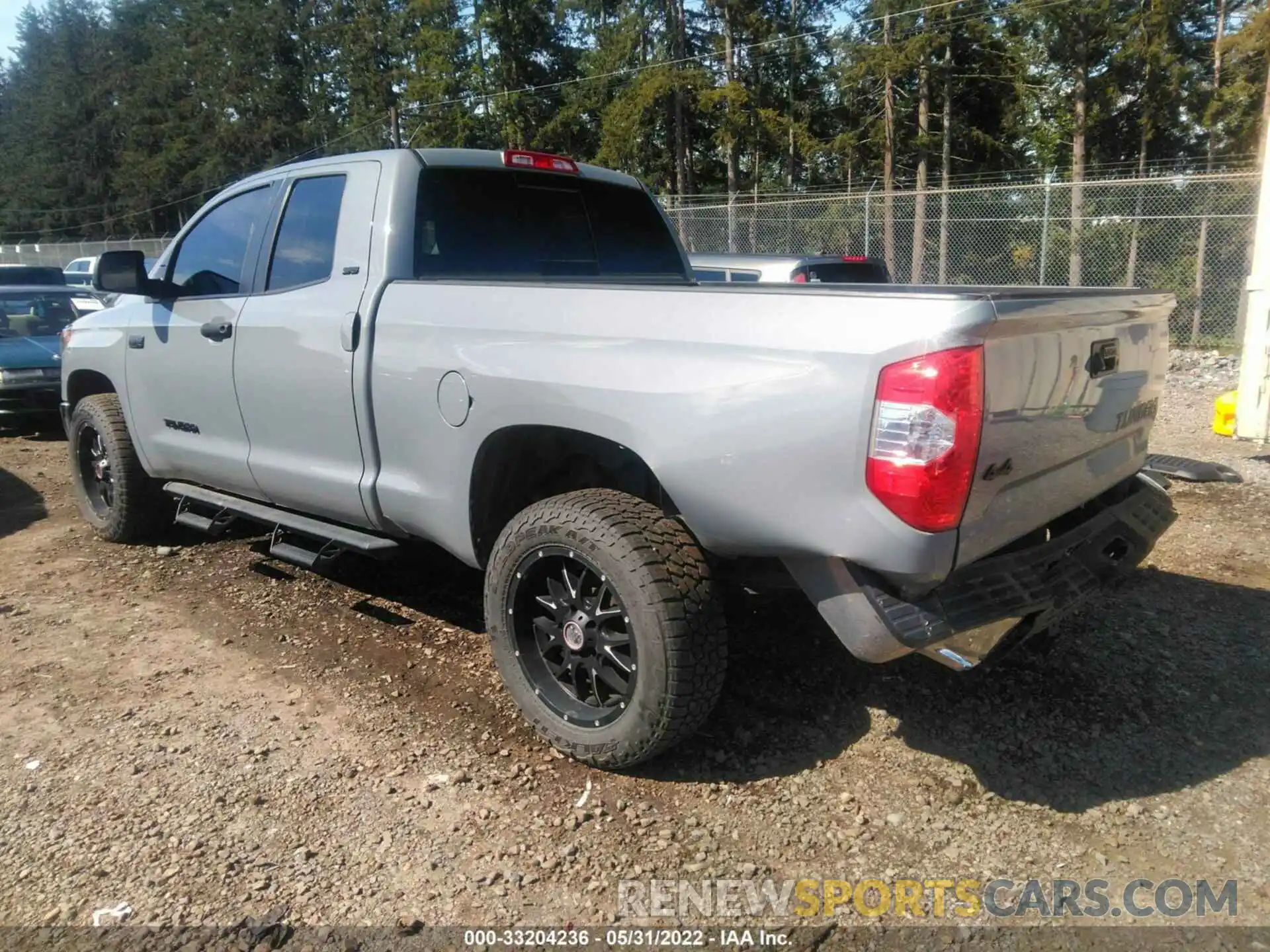 3 Photograph of a damaged car 5TFUY5F15KX825596 TOYOTA TUNDRA 4WD 2019