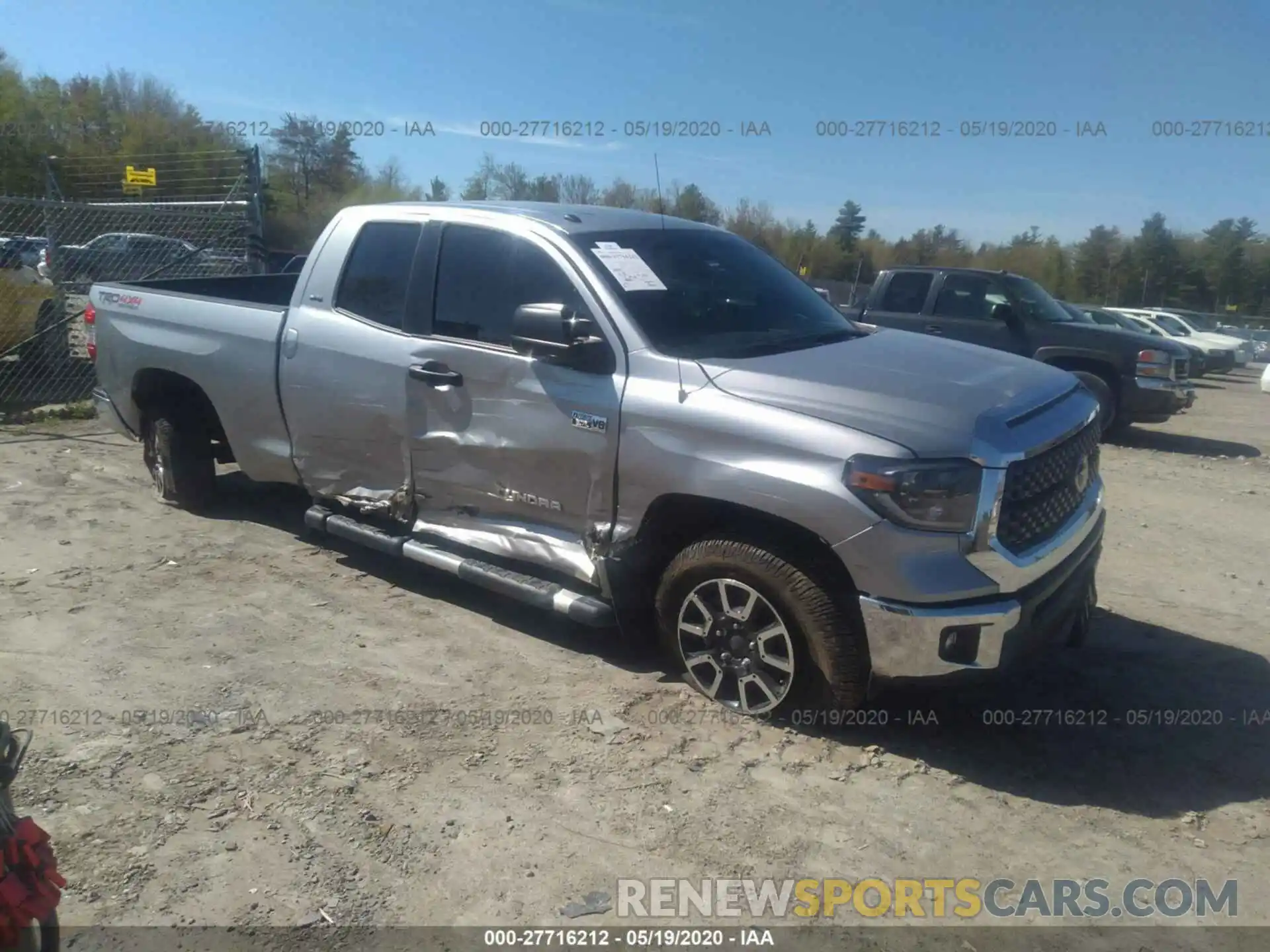 1 Photograph of a damaged car 5TFUY5F16KX823629 TOYOTA TUNDRA 4WD 2019