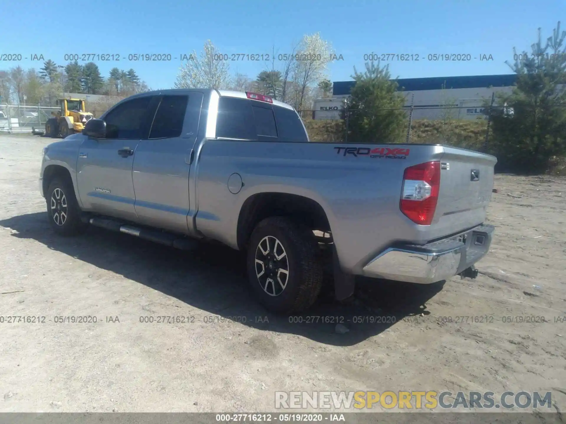 3 Photograph of a damaged car 5TFUY5F16KX823629 TOYOTA TUNDRA 4WD 2019