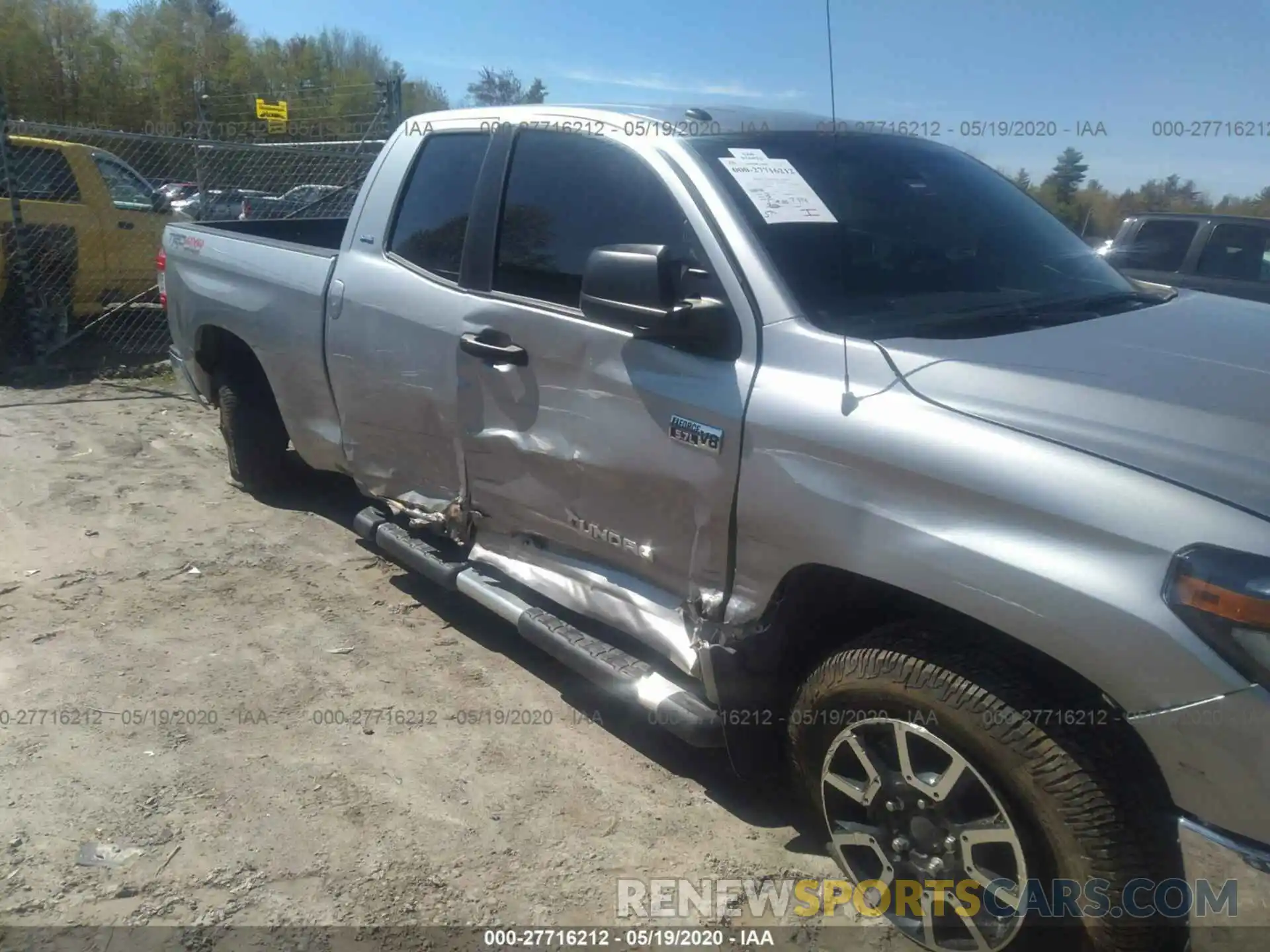 6 Photograph of a damaged car 5TFUY5F16KX823629 TOYOTA TUNDRA 4WD 2019