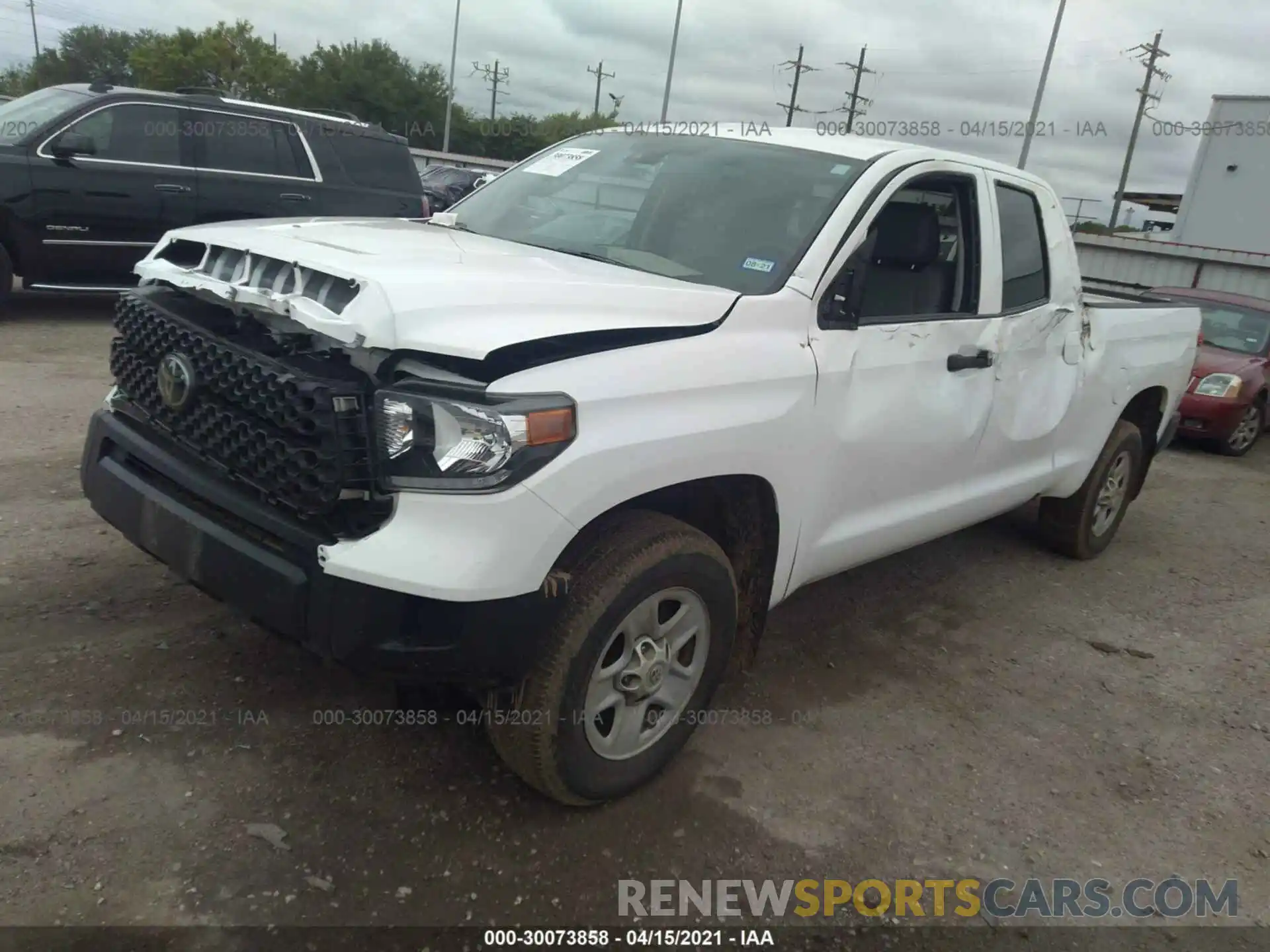 2 Photograph of a damaged car 5TFUY5F16KX836221 TOYOTA TUNDRA 4WD 2019