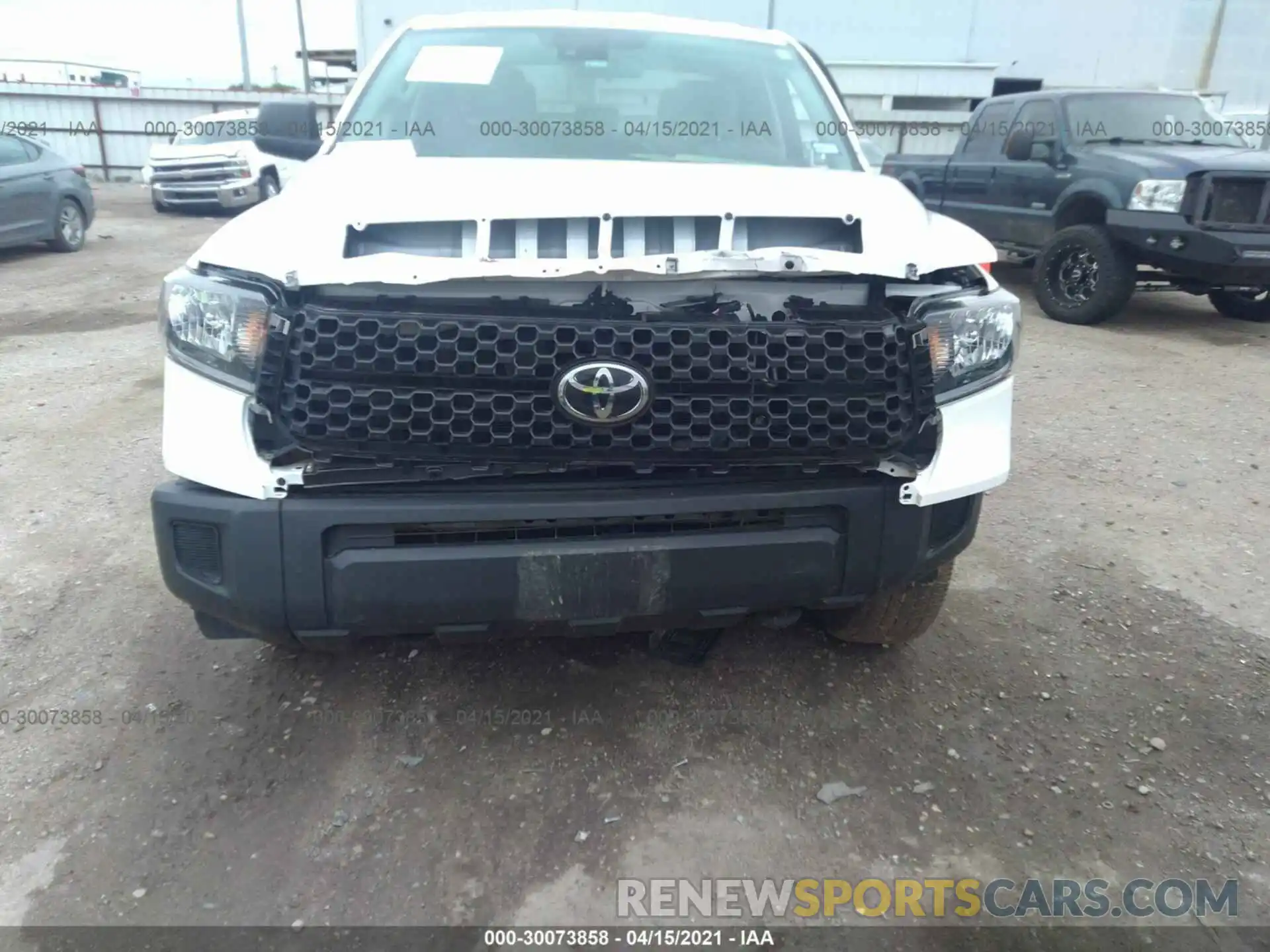 6 Photograph of a damaged car 5TFUY5F16KX836221 TOYOTA TUNDRA 4WD 2019