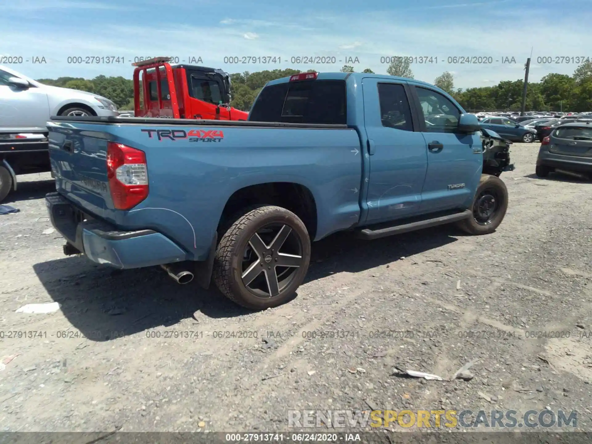 4 Photograph of a damaged car 5TFUY5F19KX805304 TOYOTA TUNDRA 4WD 2019