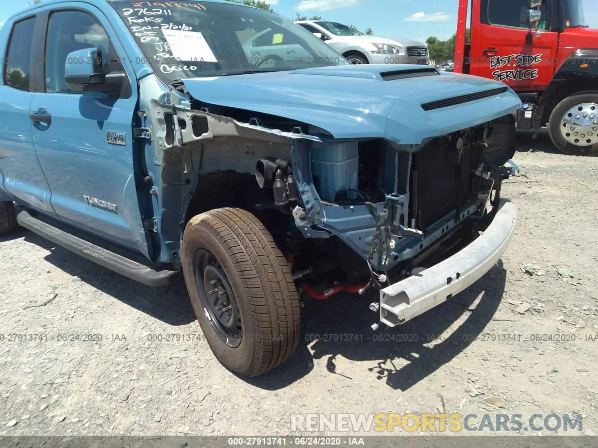 6 Photograph of a damaged car 5TFUY5F19KX805304 TOYOTA TUNDRA 4WD 2019