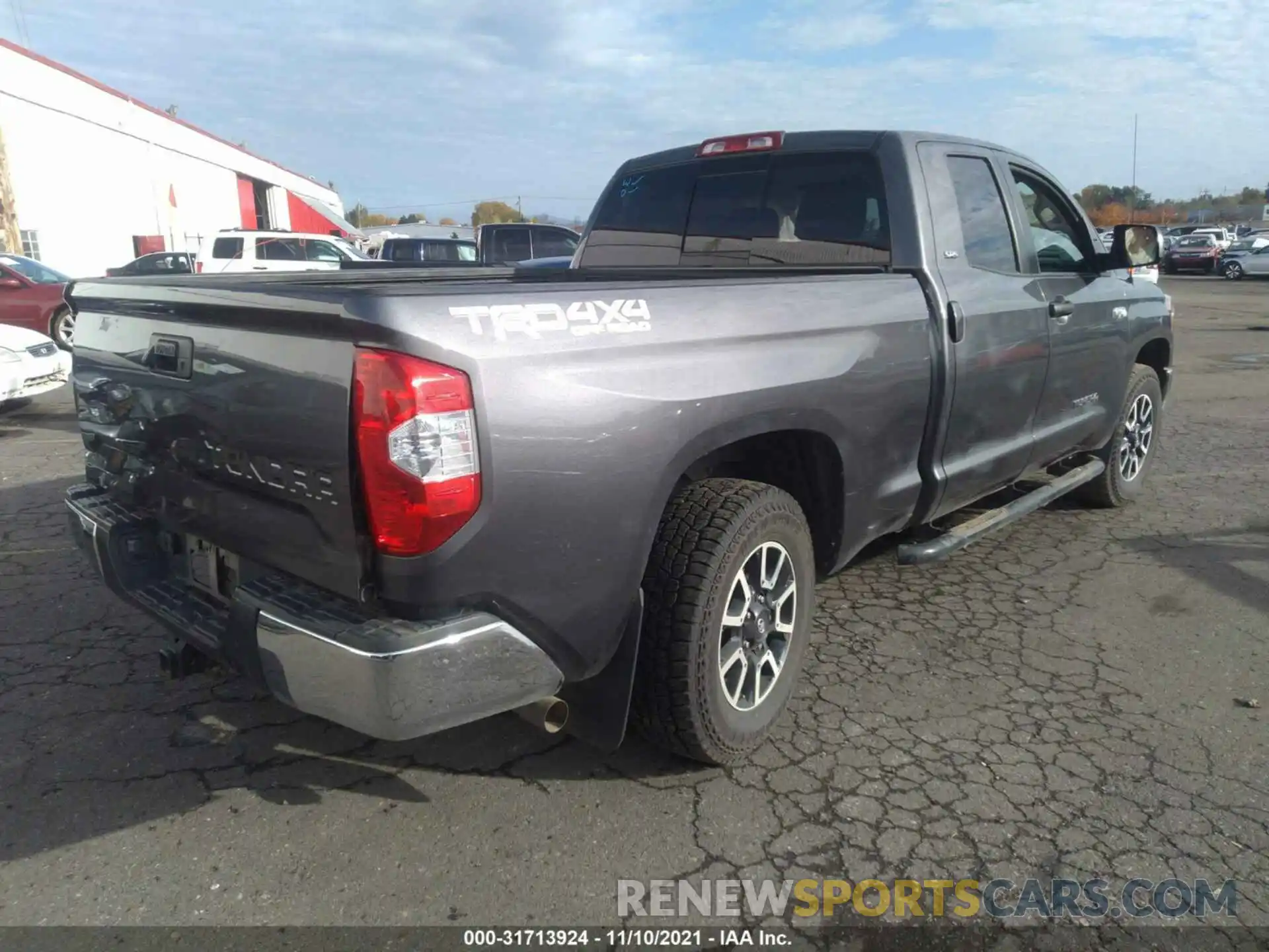 4 Photograph of a damaged car 5TFUY5F19KX828372 TOYOTA TUNDRA 4WD 2019