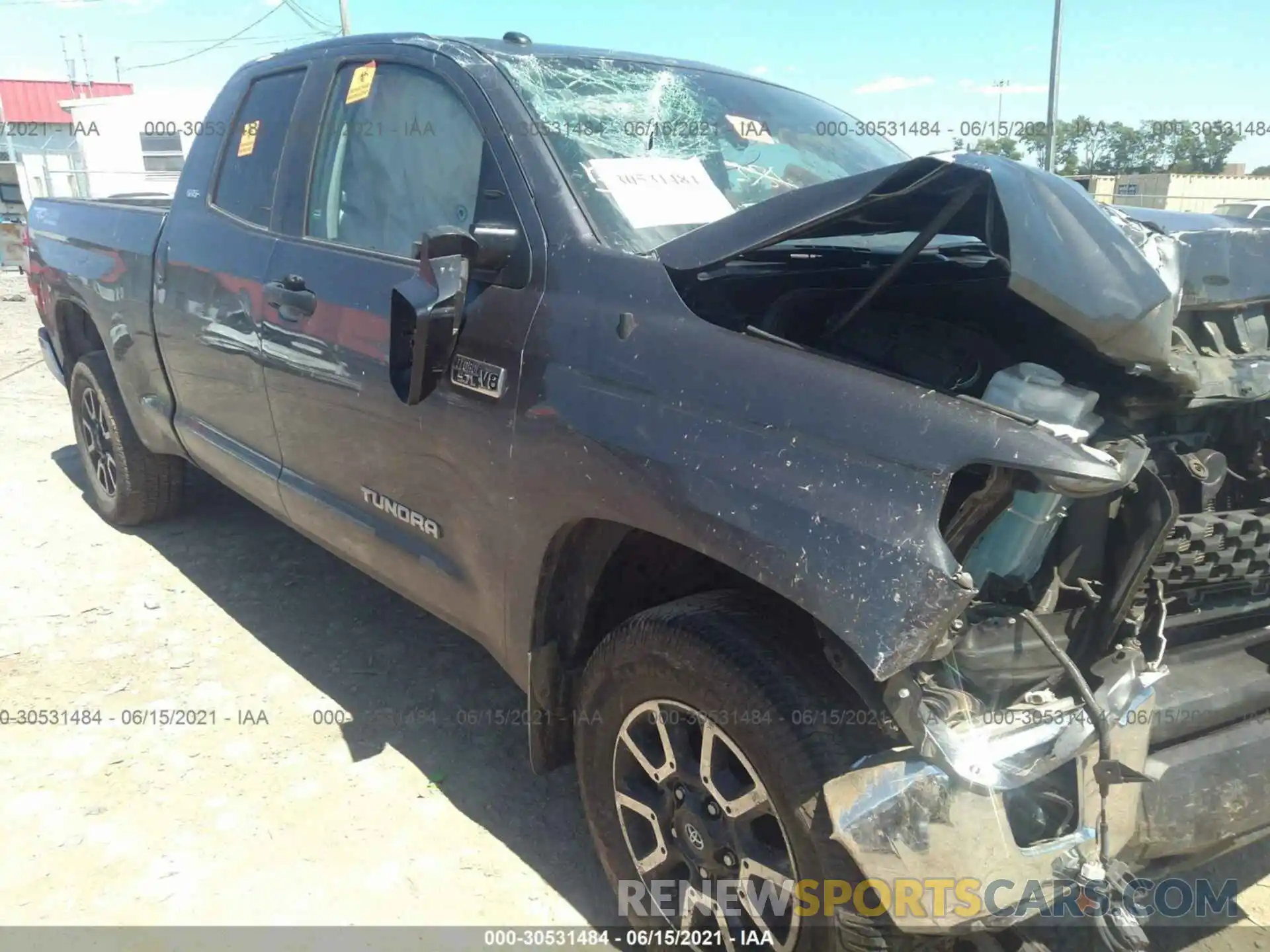 1 Photograph of a damaged car 5TFUY5F19KX843096 TOYOTA TUNDRA 4WD 2019