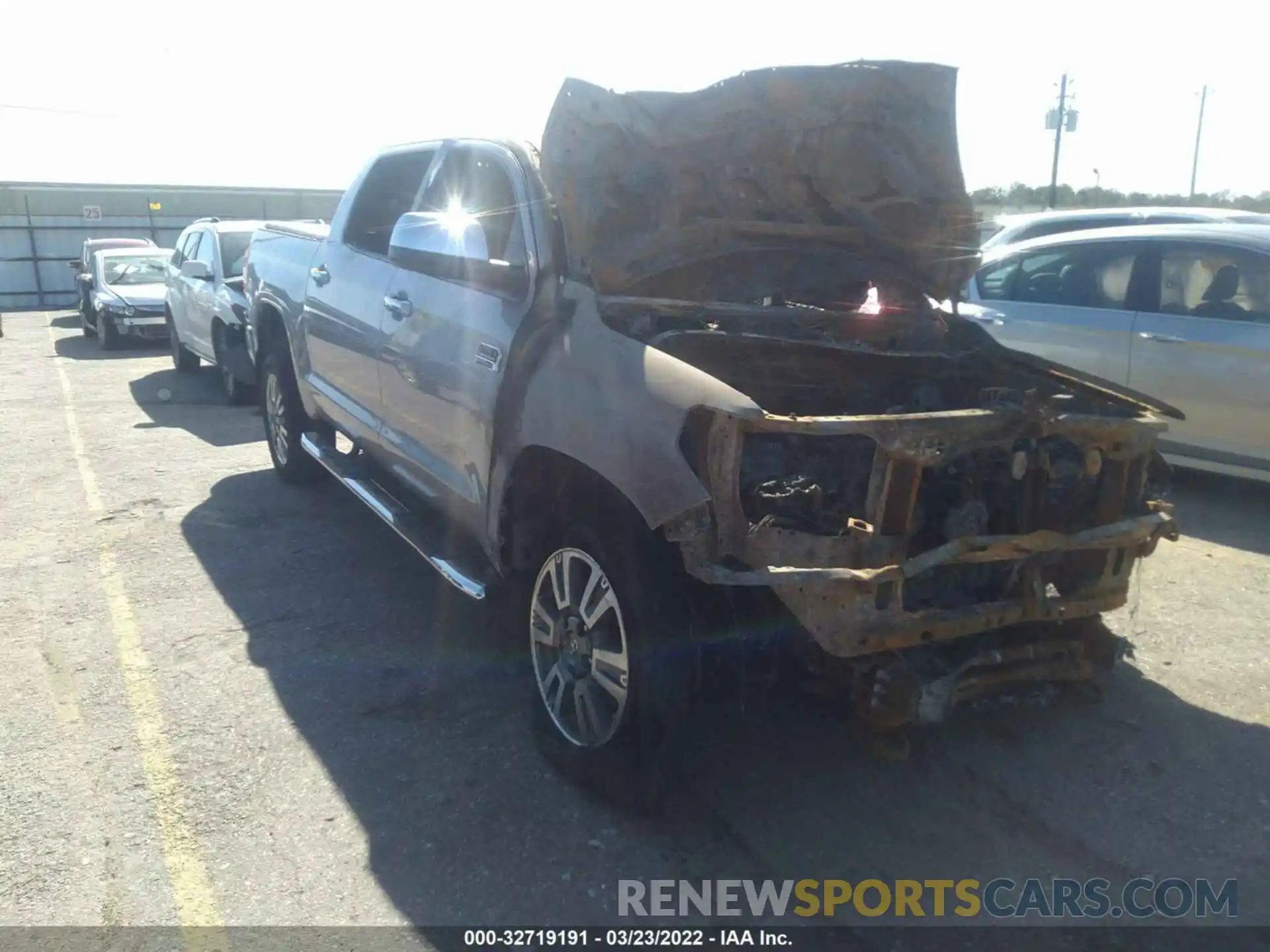 1 Photograph of a damaged car 5TFAY5F10LX901746 TOYOTA TUNDRA 4WD 2020