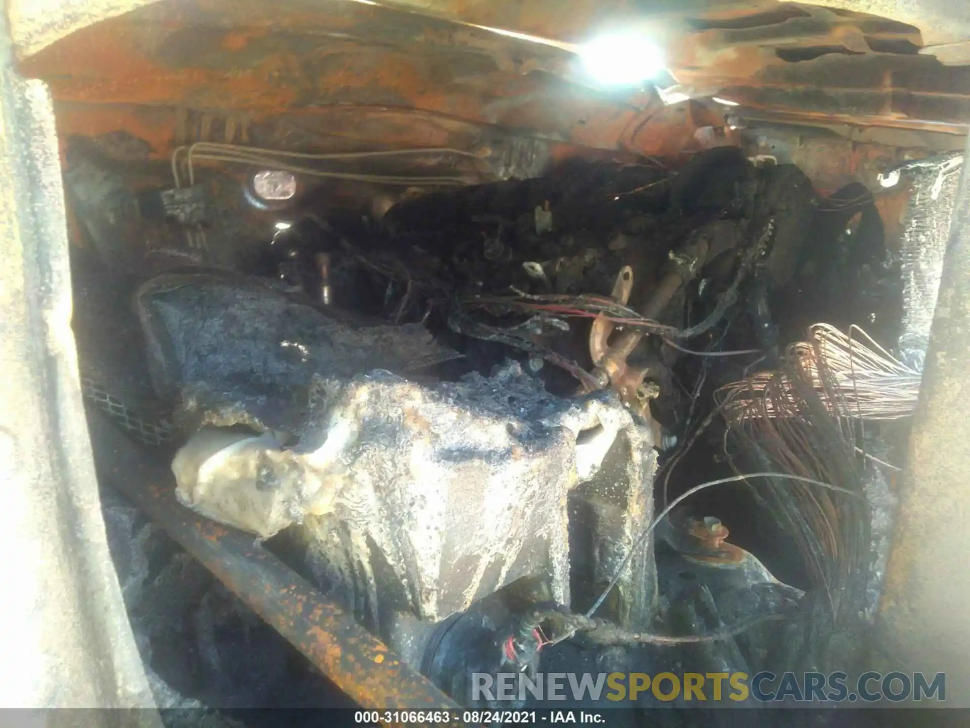 10 Photograph of a damaged car 5TFAY5F11LX898095 TOYOTA TUNDRA 4WD 2020