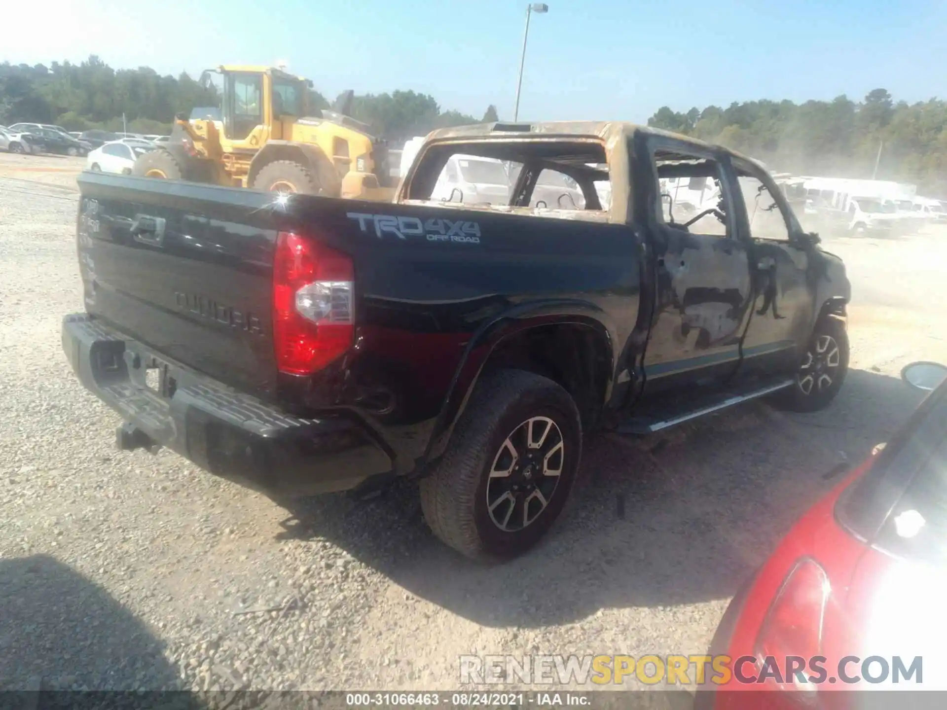 4 Photograph of a damaged car 5TFAY5F11LX898095 TOYOTA TUNDRA 4WD 2020