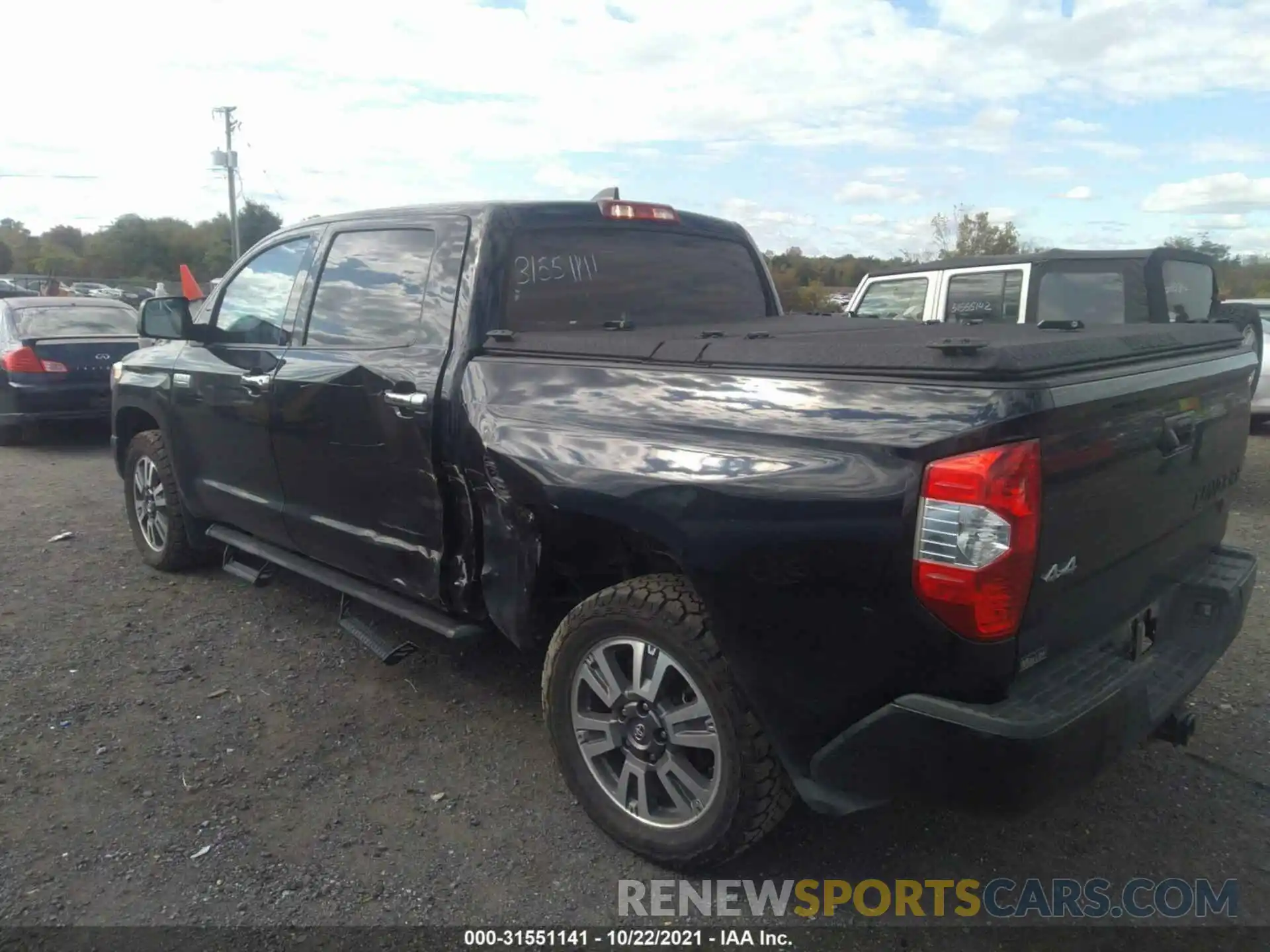 3 Фотография поврежденного автомобиля 5TFAY5F13LX879399 TOYOTA TUNDRA 4WD 2020