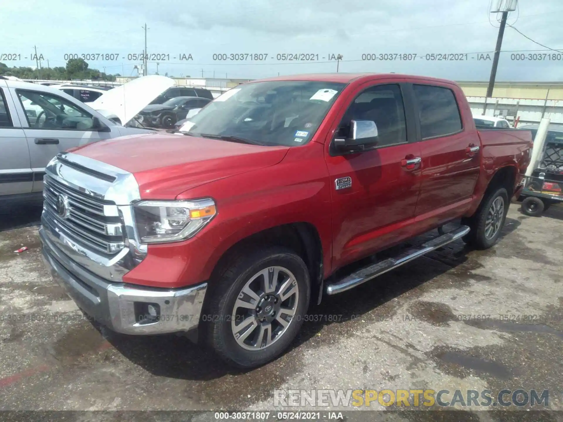 2 Photograph of a damaged car 5TFAY5F13LX909792 TOYOTA TUNDRA 4WD 2020