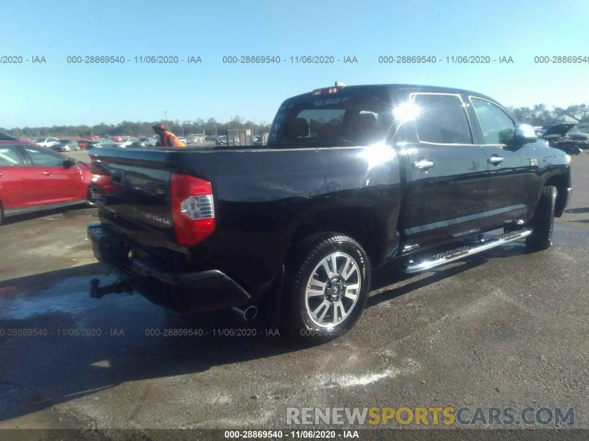 4 Photograph of a damaged car 5TFAY5F13LX933509 TOYOTA TUNDRA 4WD 2020