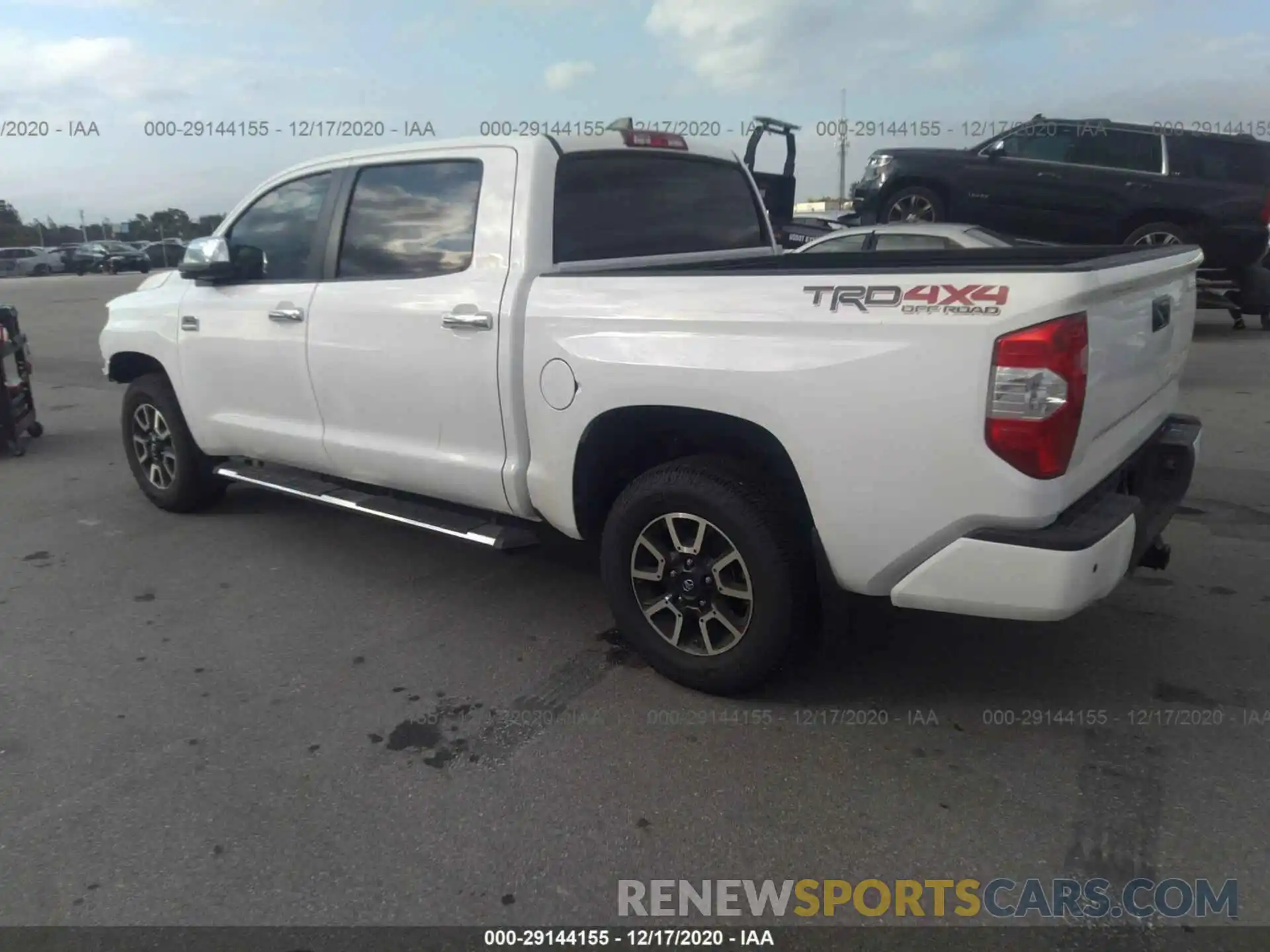 3 Photograph of a damaged car 5TFAY5F14LX915794 TOYOTA TUNDRA 4WD 2020