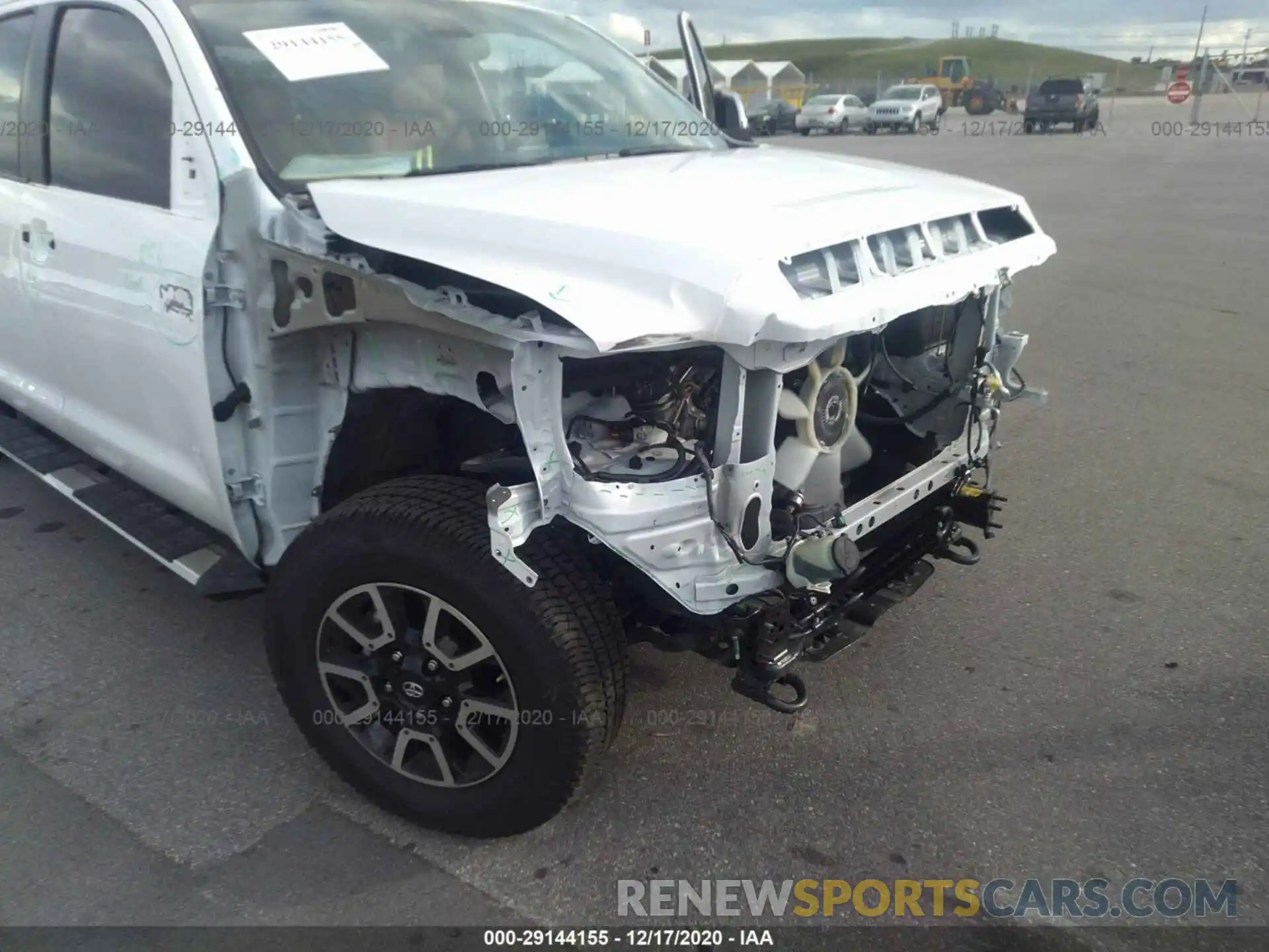 6 Photograph of a damaged car 5TFAY5F14LX915794 TOYOTA TUNDRA 4WD 2020