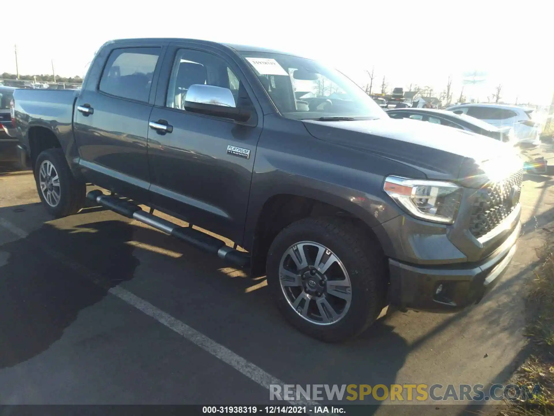 1 Photograph of a damaged car 5TFAY5F15LX913472 TOYOTA TUNDRA 4WD 2020