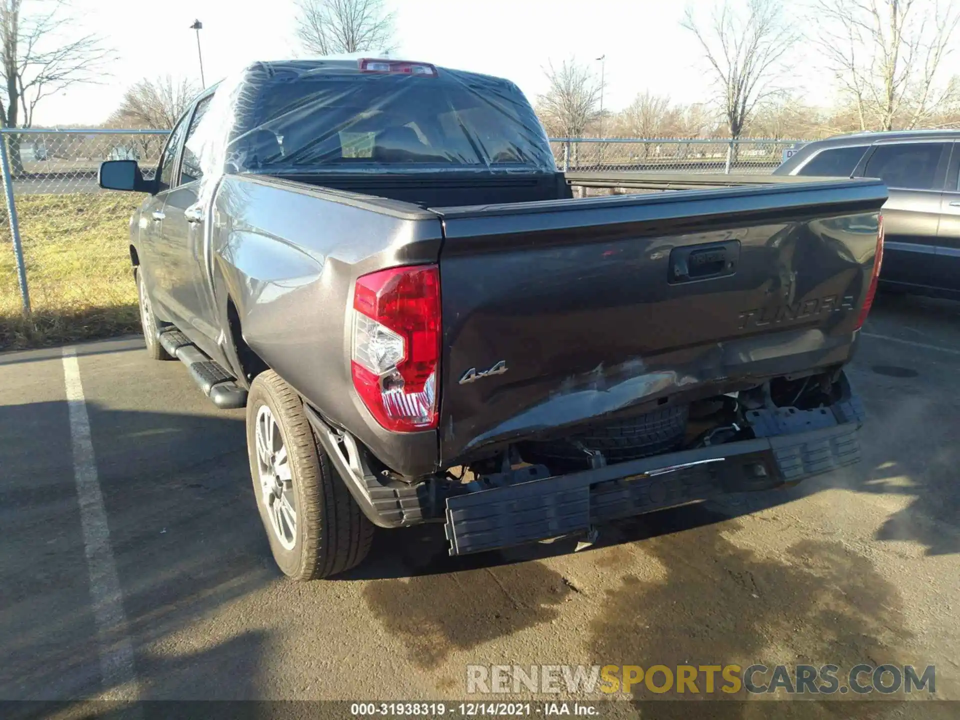 6 Photograph of a damaged car 5TFAY5F15LX913472 TOYOTA TUNDRA 4WD 2020