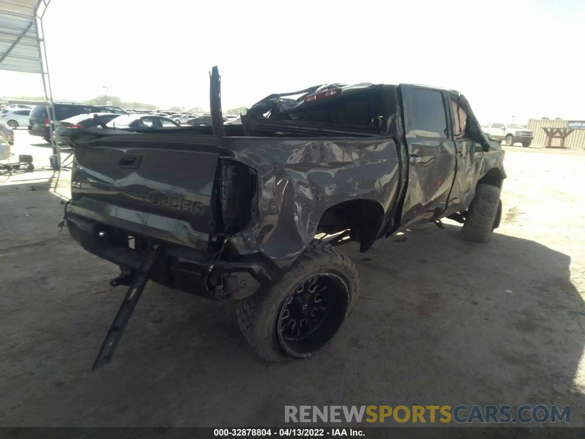 4 Photograph of a damaged car 5TFAY5F15LX936539 TOYOTA TUNDRA 4WD 2020