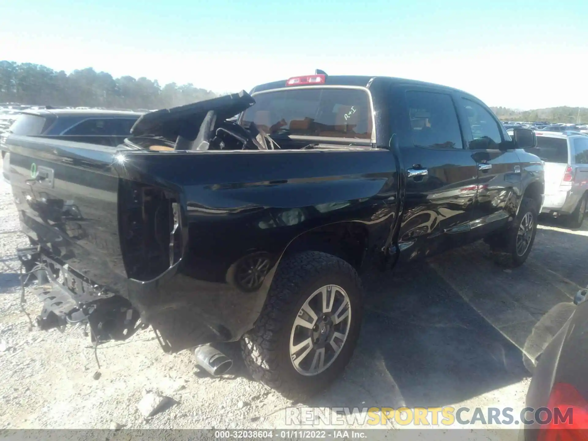 4 Photograph of a damaged car 5TFAY5F16LX873337 TOYOTA TUNDRA 4WD 2020