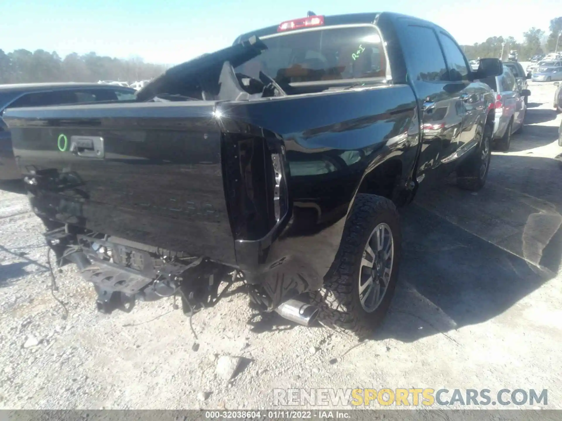 6 Photograph of a damaged car 5TFAY5F16LX873337 TOYOTA TUNDRA 4WD 2020